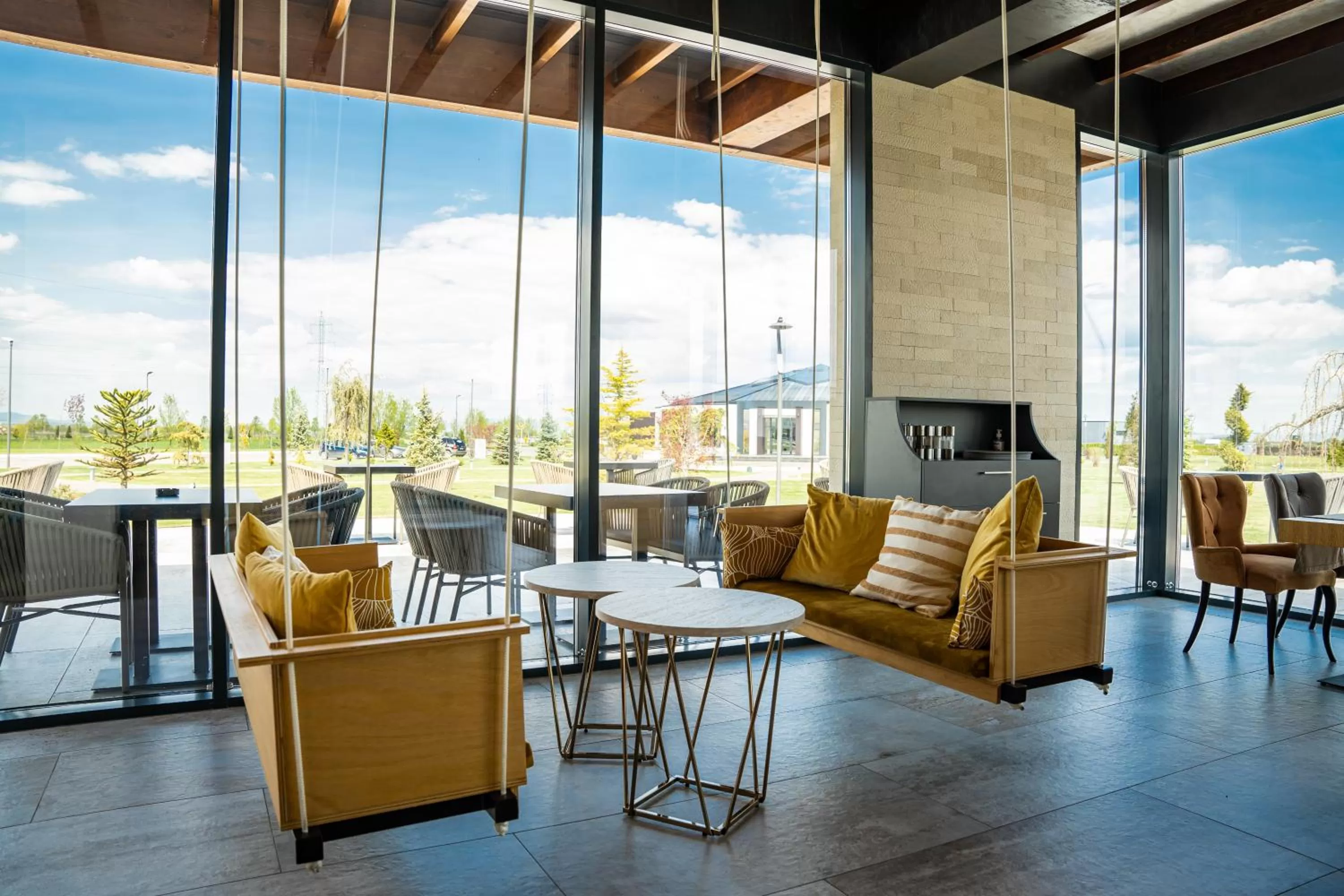 Restaurant/places to eat in Serenity Resort