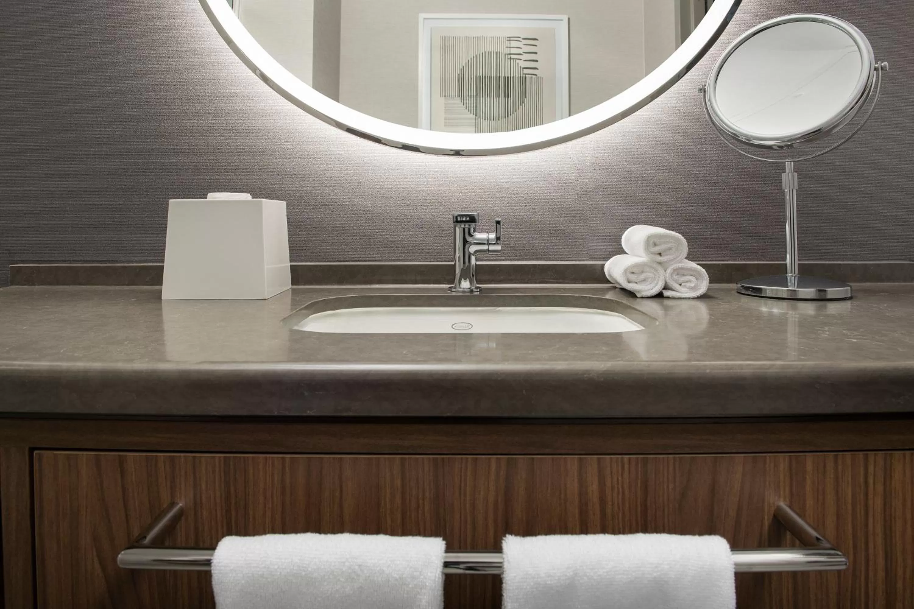 Bathroom in Courtyard by Marriott Washington, DC Dupont Circle