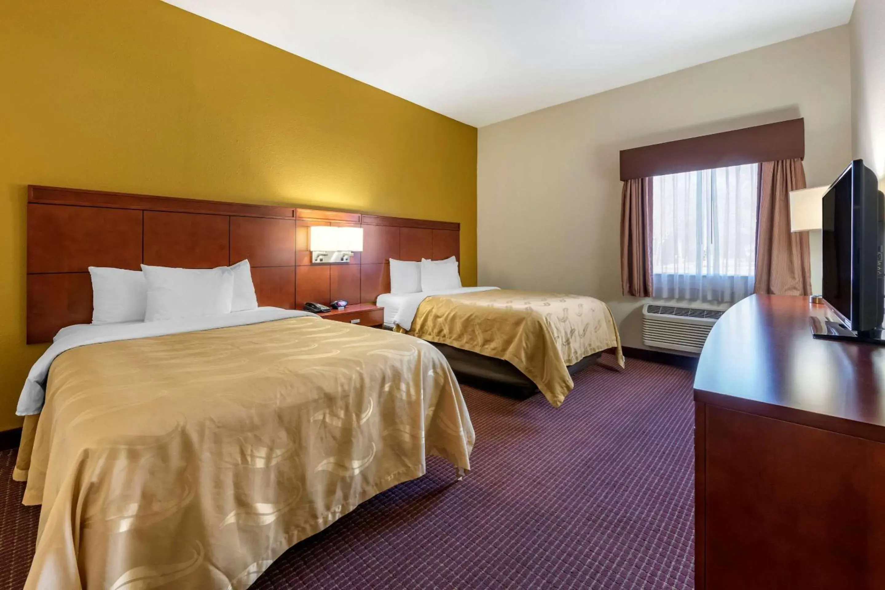 Photo of the whole room, Bed in Quality Inn Zephyrhills-Dade City Photo of the whole room, Bed in Quality Inn Zephyrhills-Dade City