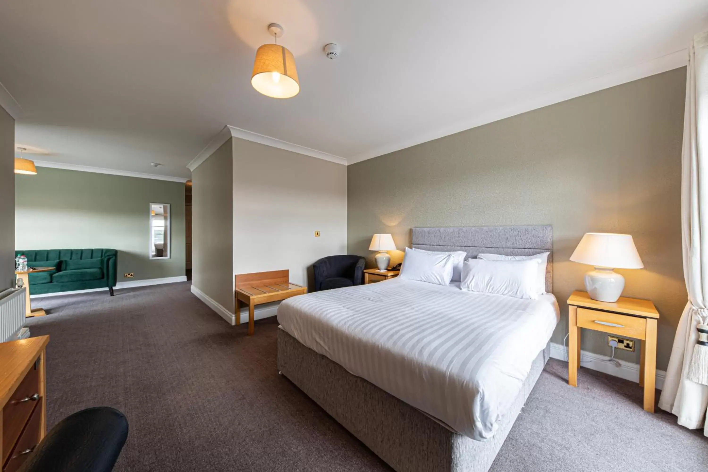 Bedroom, Bed in Ballina Manor Hotel