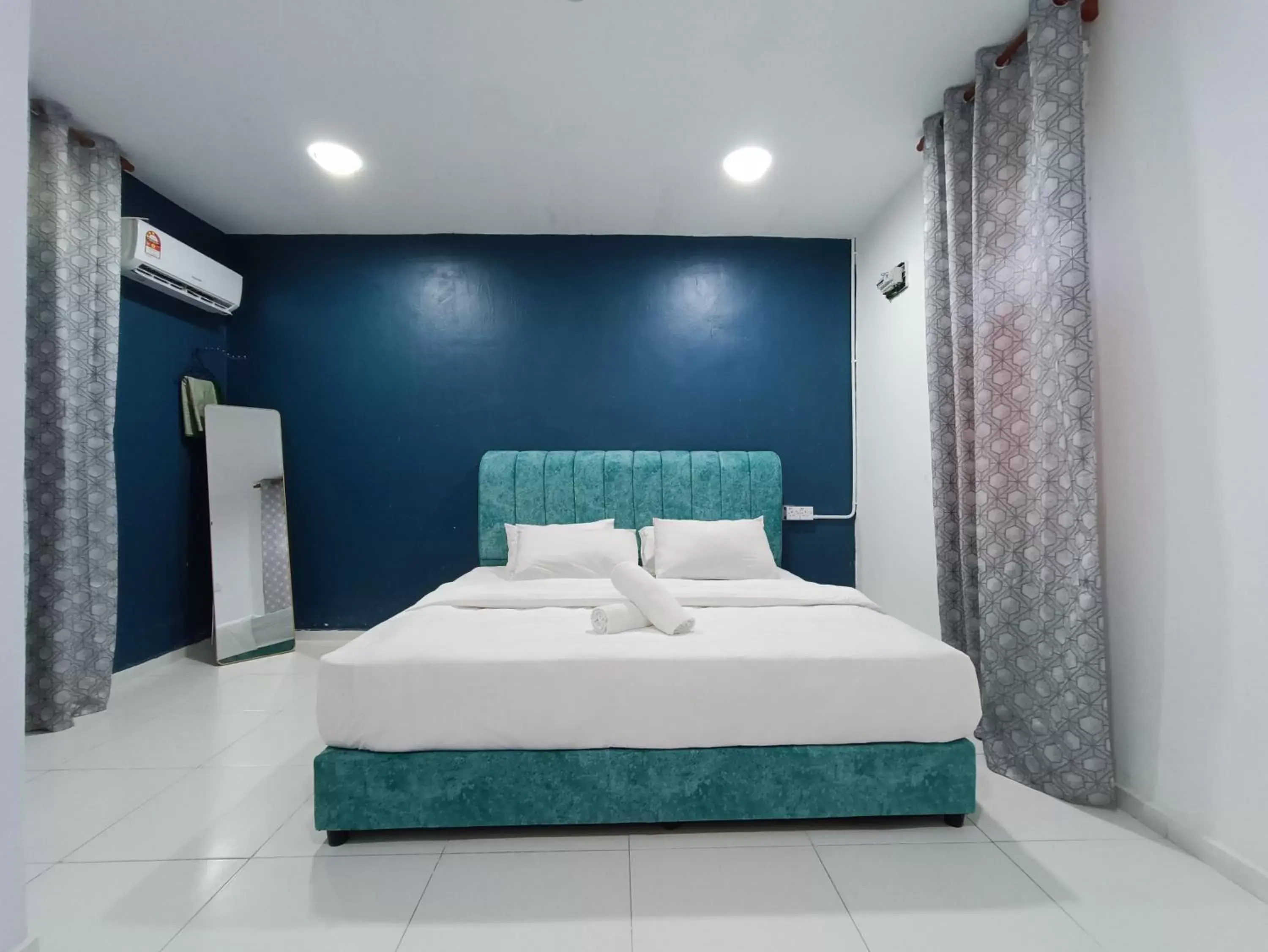 Bed in RVH Kuala Terengganu Bed in RVH Kuala Terengganu