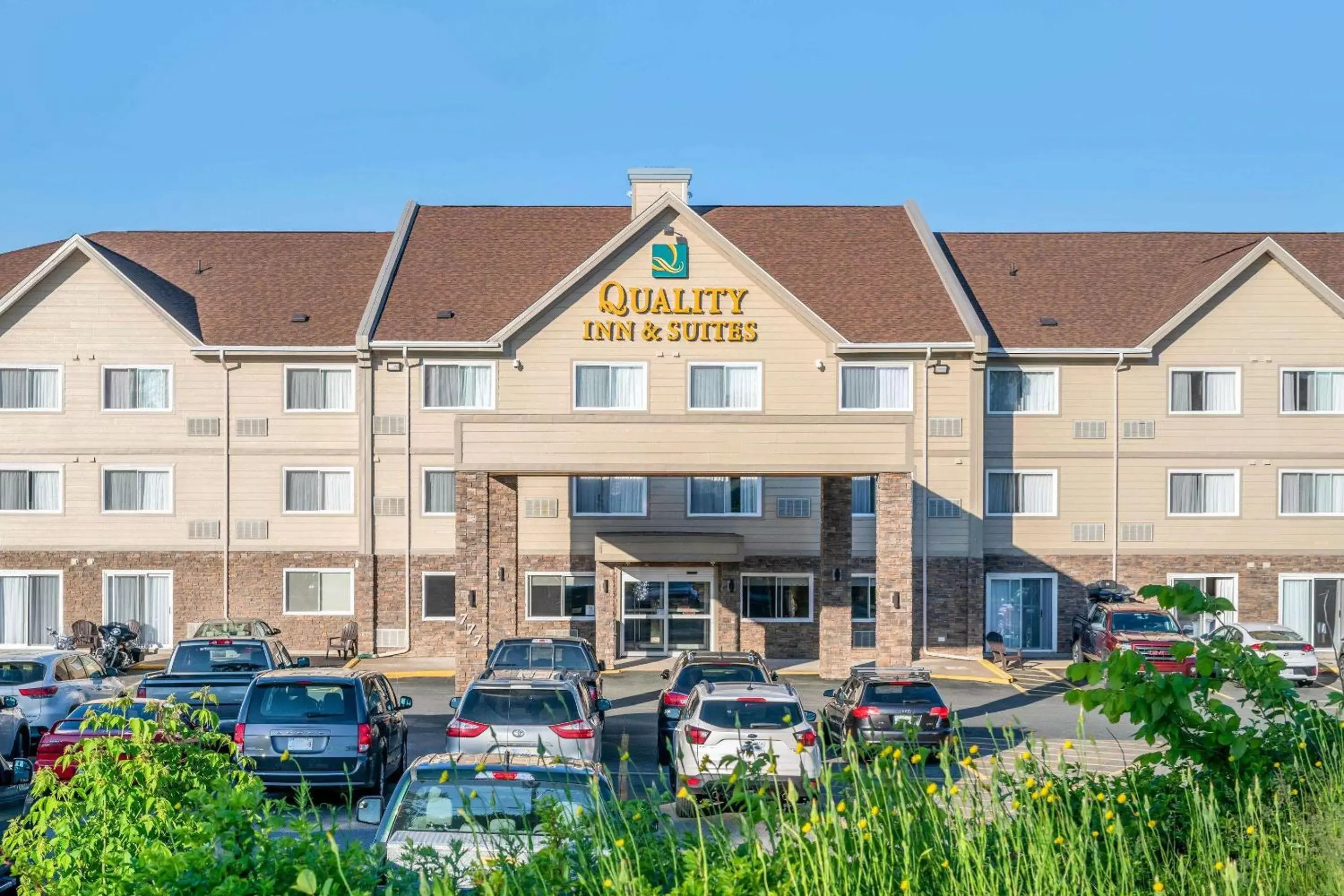 Property Building in Quality Inn & Suites