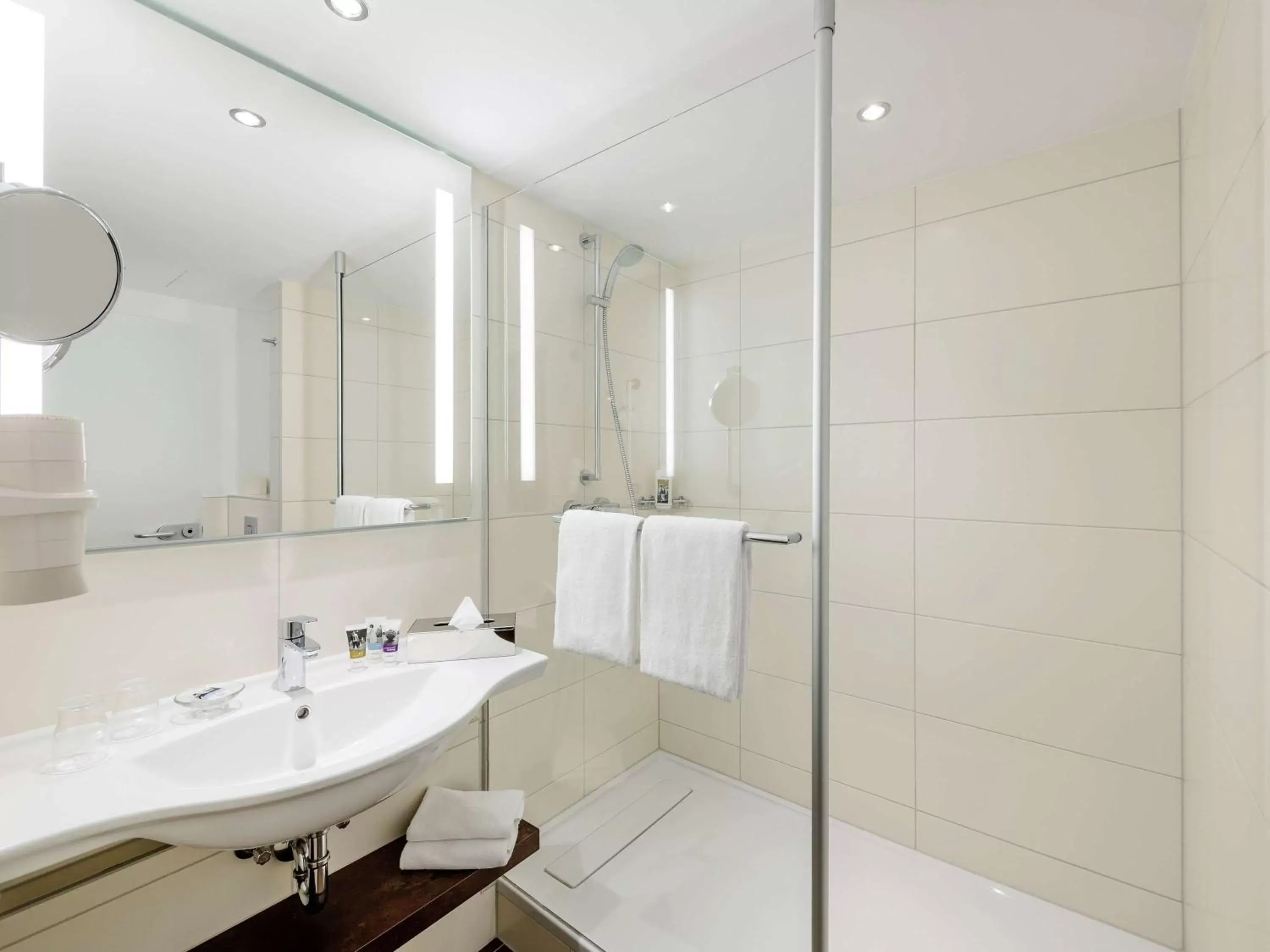 Photo of the whole room, Bathroom in Mercure Hotel Berlin City West