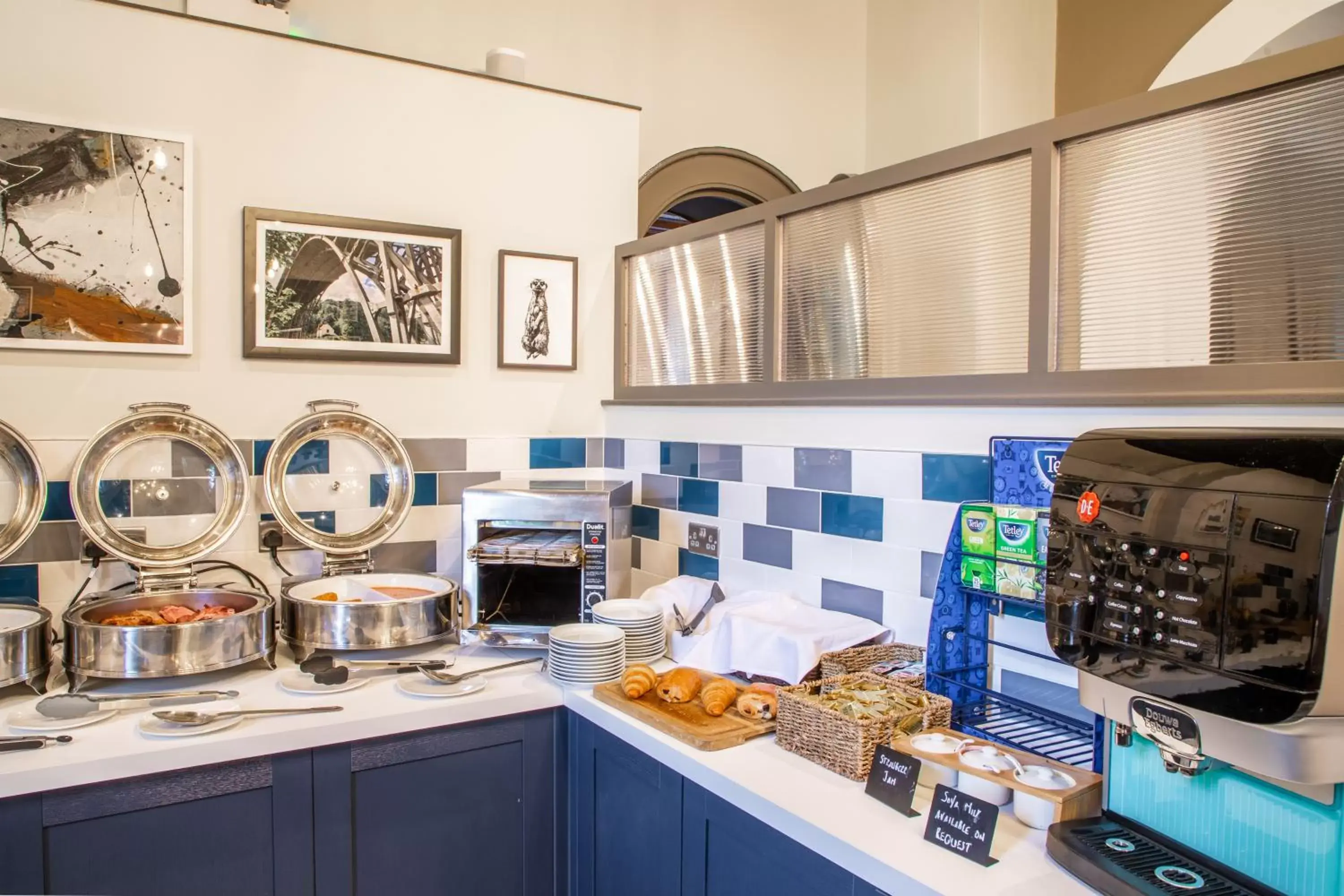 Food and drinks, Kitchen/Kitchenette in Park House Hotel