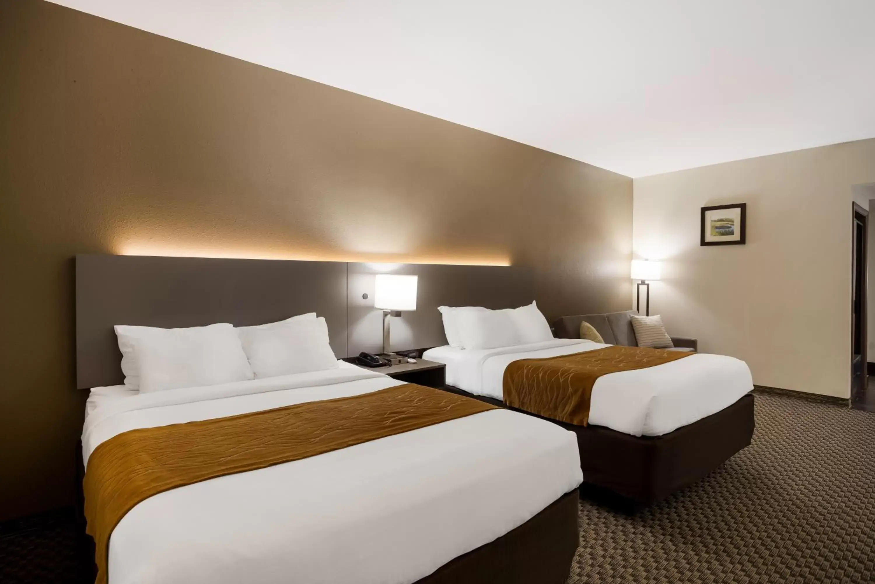 Bed in Comfort Inn & Suites Midway - Tallahassee West