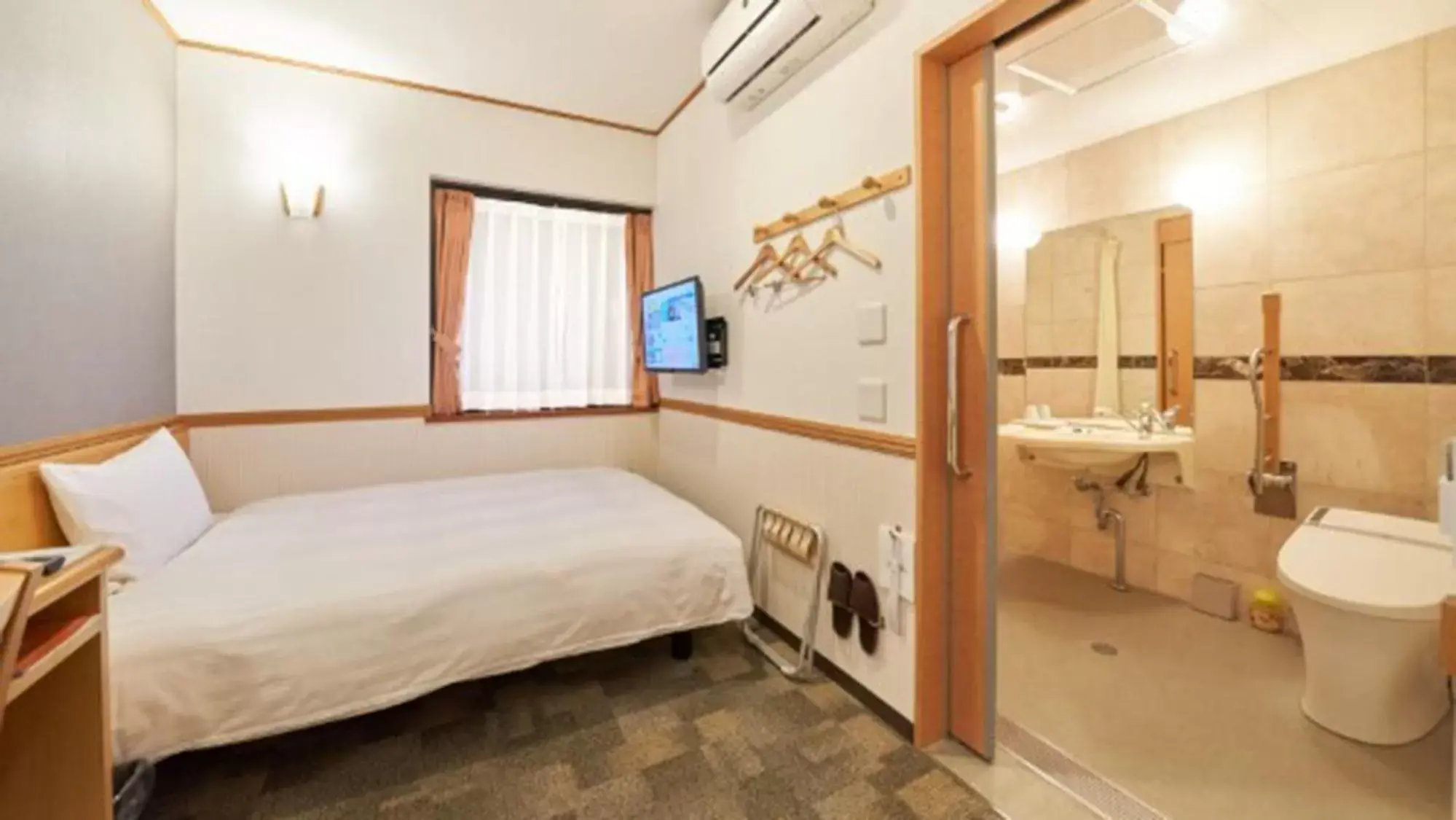 Bedroom, Bathroom in Toyoko Inn Nagoya Nishiki