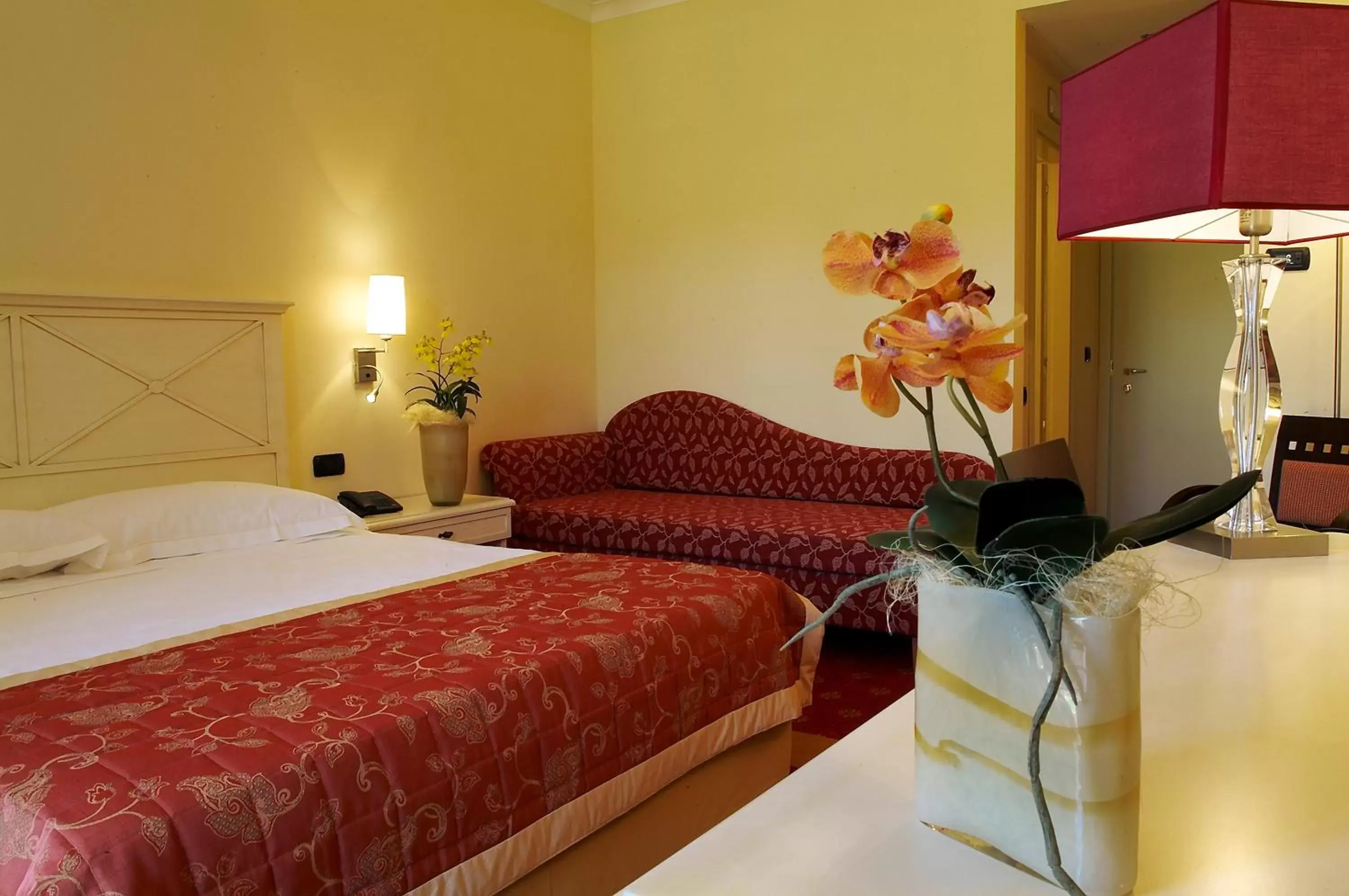 Deluxe Double or Twin Room with Balcony in Hotel Villa Cappugi Deluxe Double or Twin Room with Balcony in Hotel Villa Cappugi