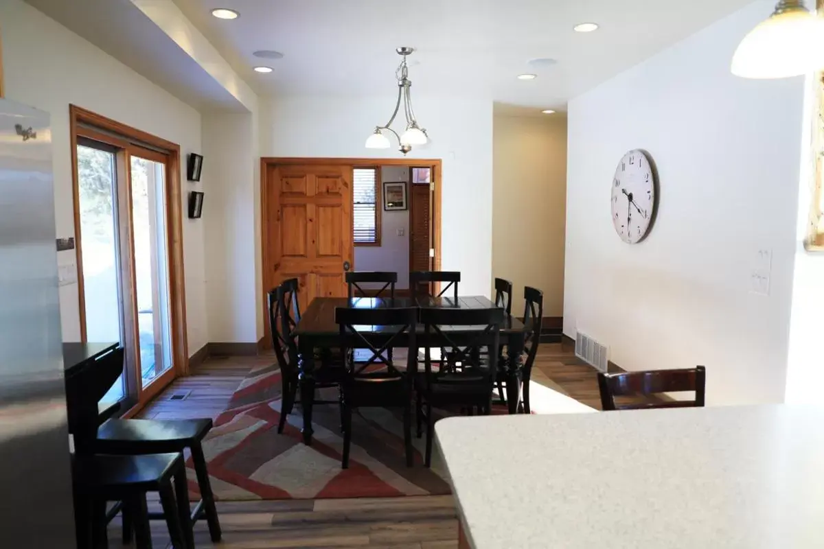 Dining Area in Zion Ponderosa Ranch Resort