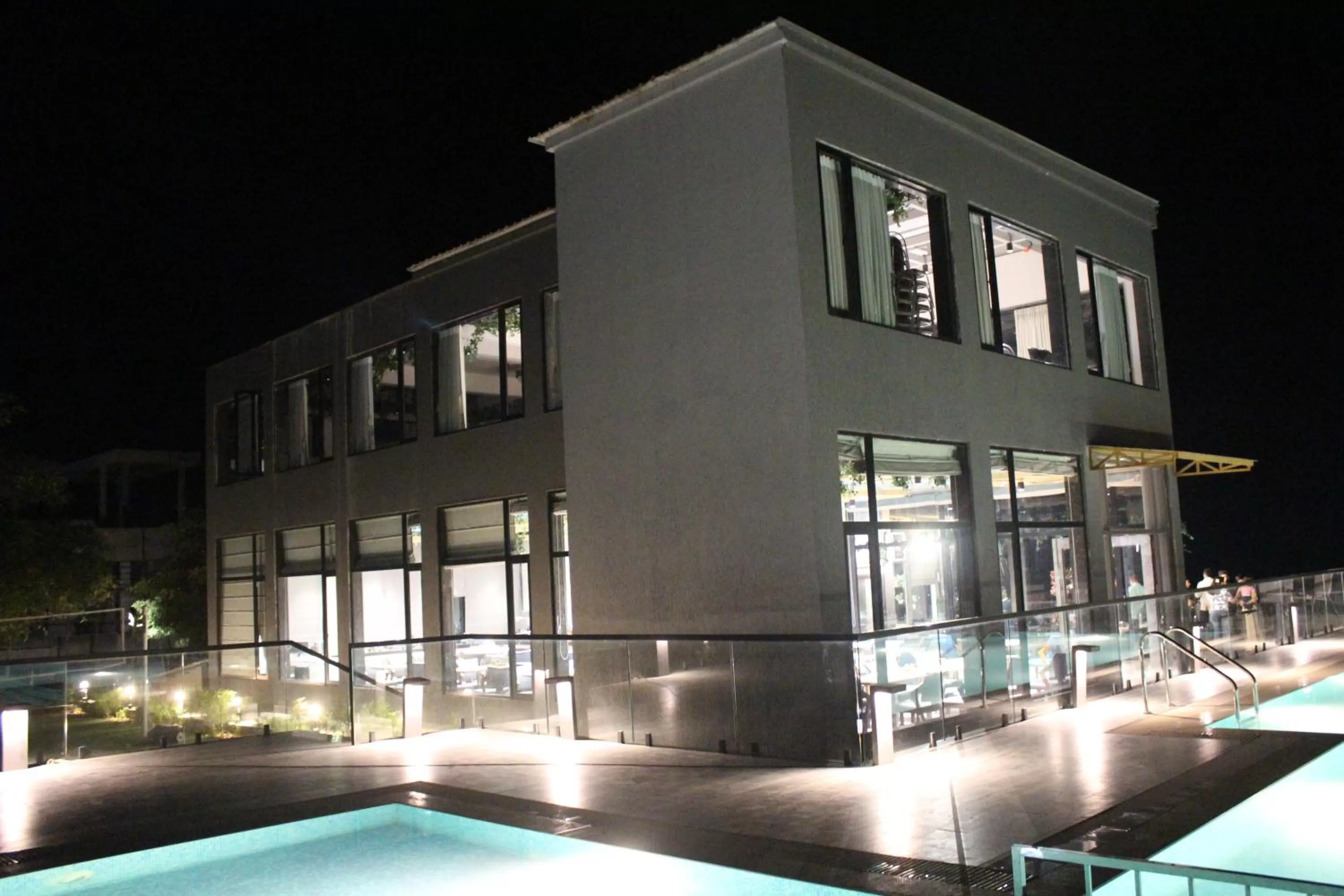 Property Building in Paraiso Resort & Club