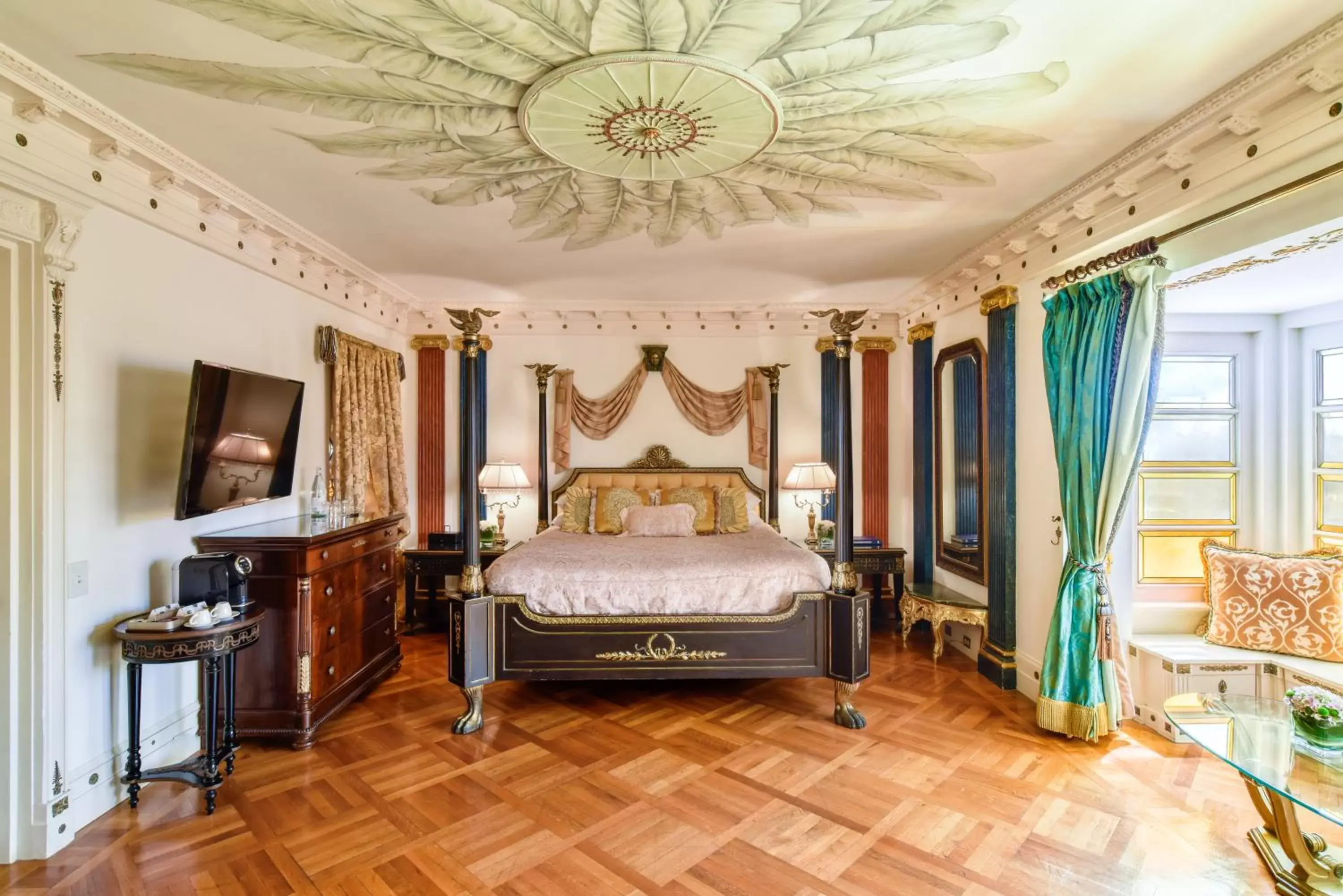 Bed in The Villa Casa Casuarina