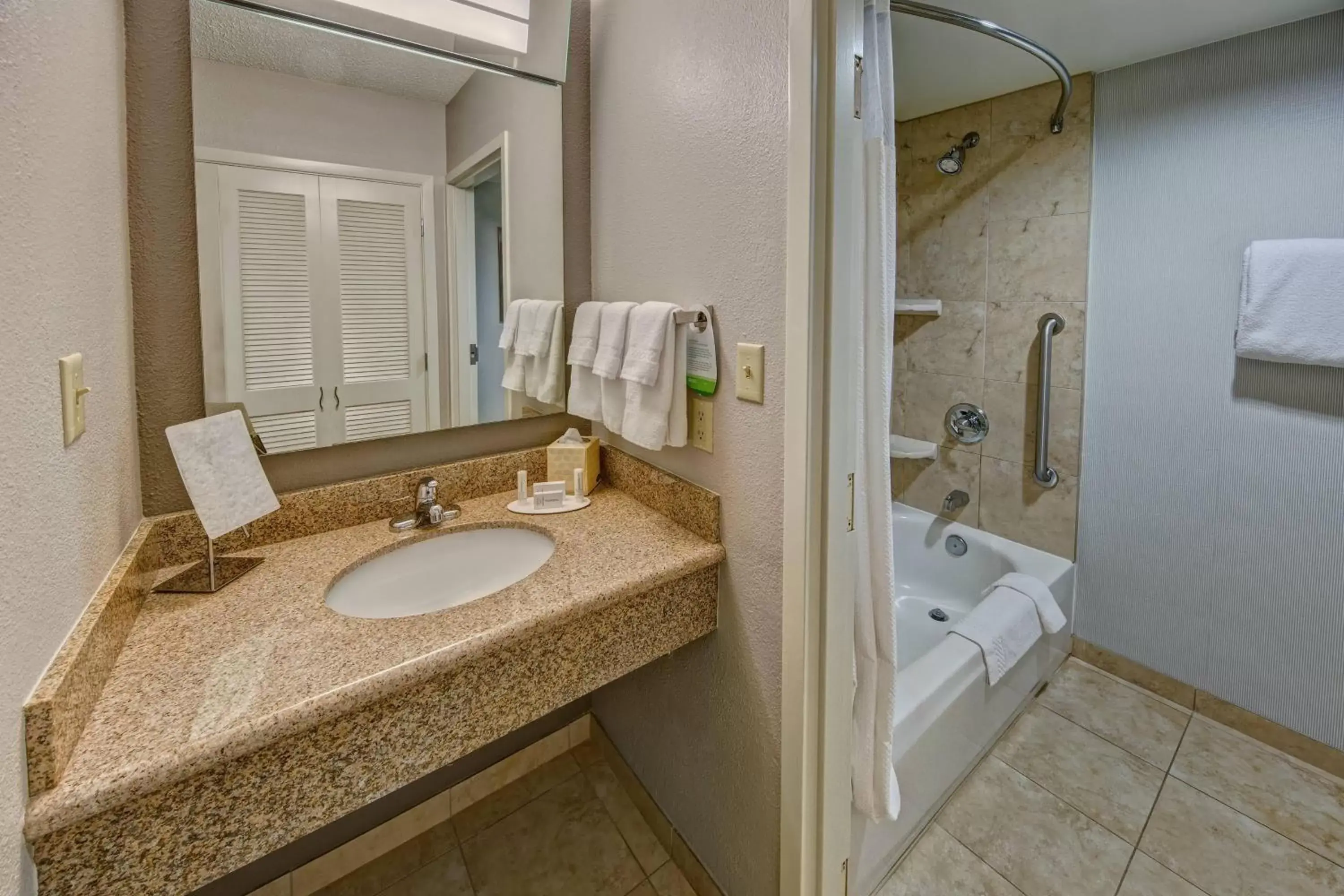 Bathroom in Courtyard by Marriott Abilene Southwest/Abilene Mall South