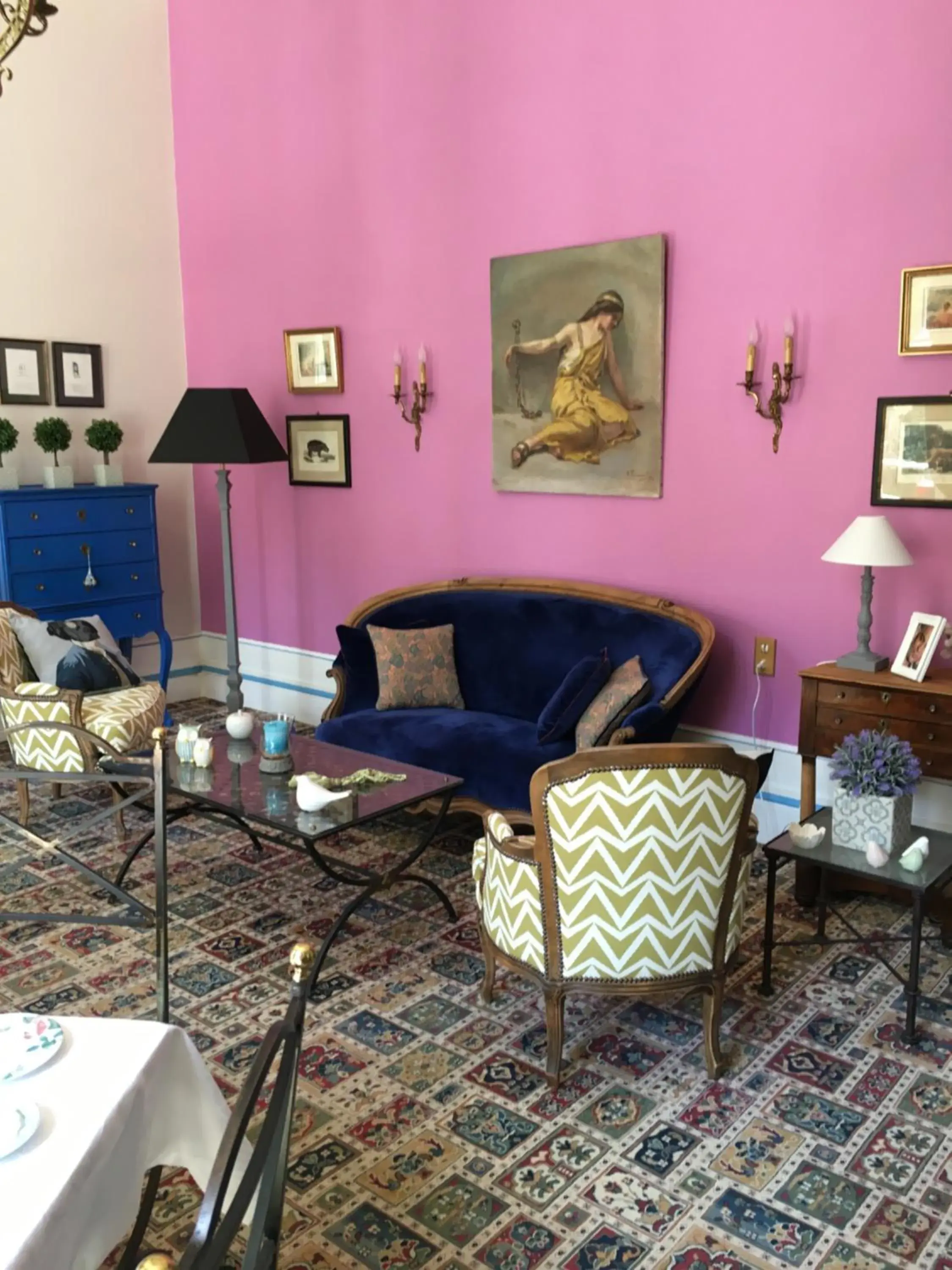 Communal lounge/ TV room, Dining Area in Hôtel Château des Jacobins