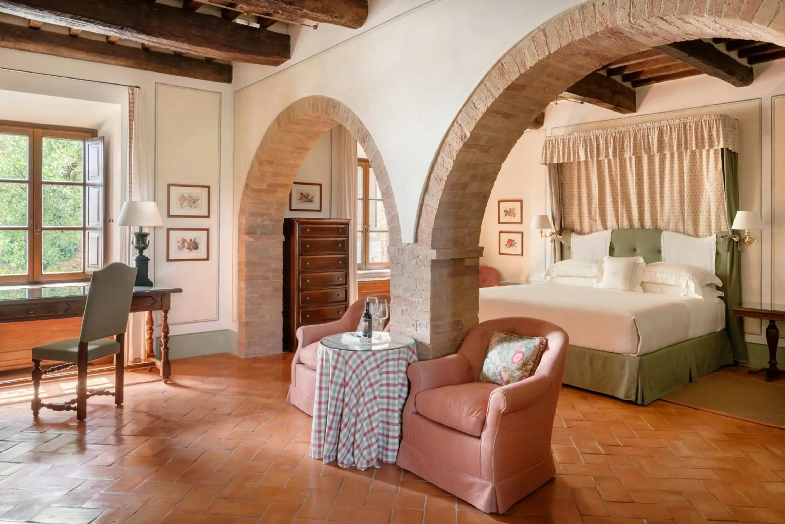 Photo of the whole room, Seating Area in Castello Banfi - Il Borgo