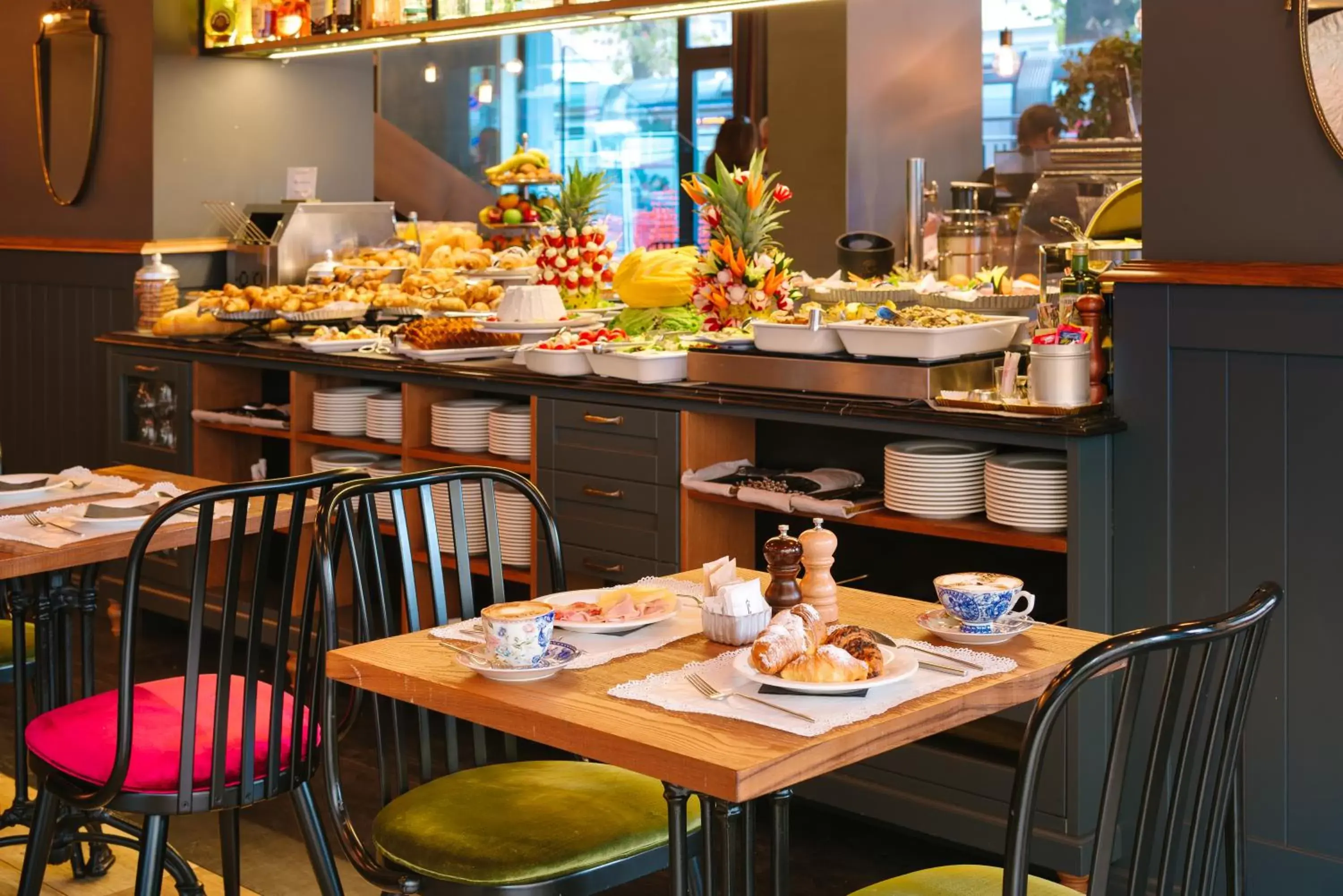 Buffet breakfast, Restaurant/Places to Eat in Windsor Hotel Milano