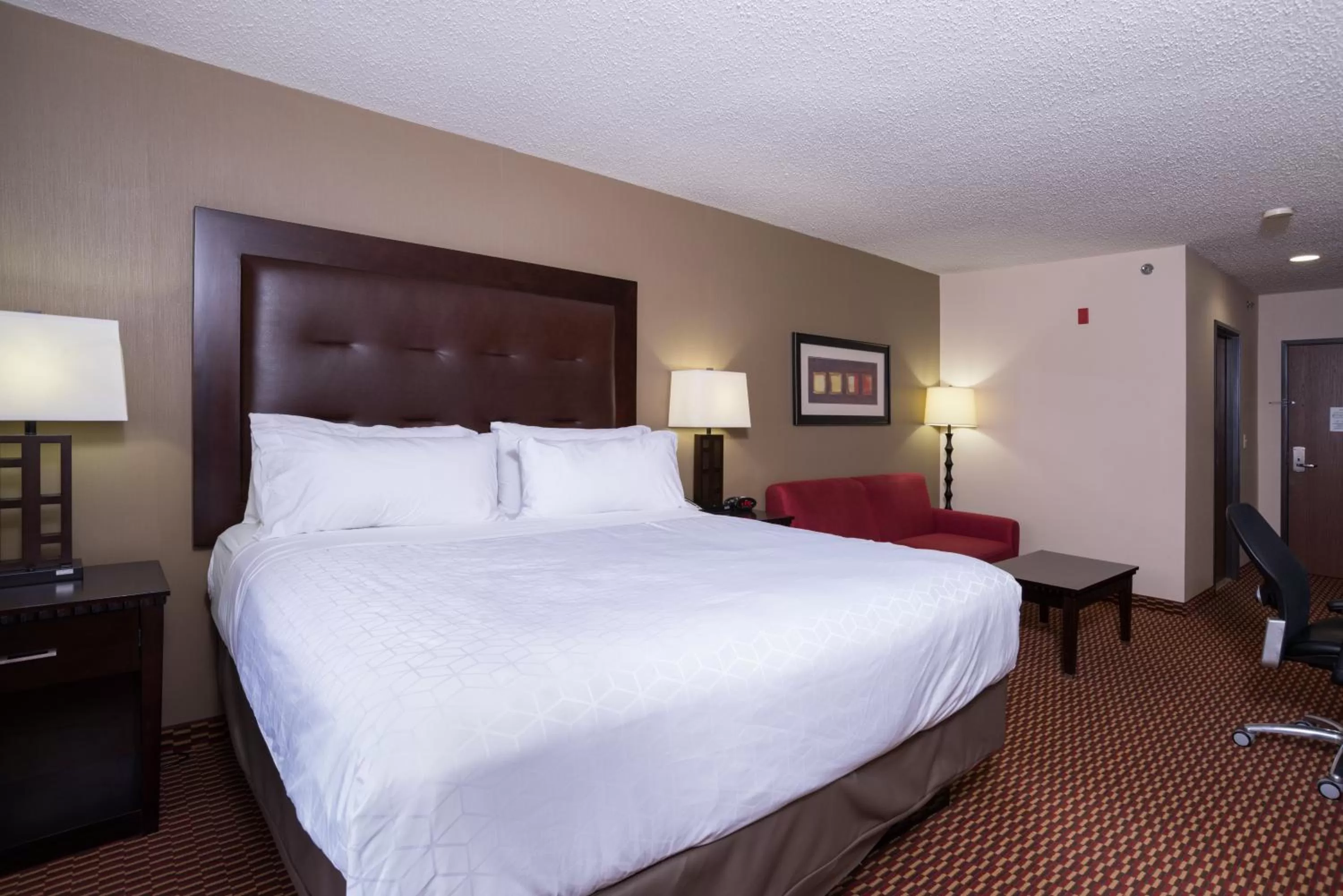 Photo of the whole room, Bed in Holiday Inn Express Hartford-Newington by IHG