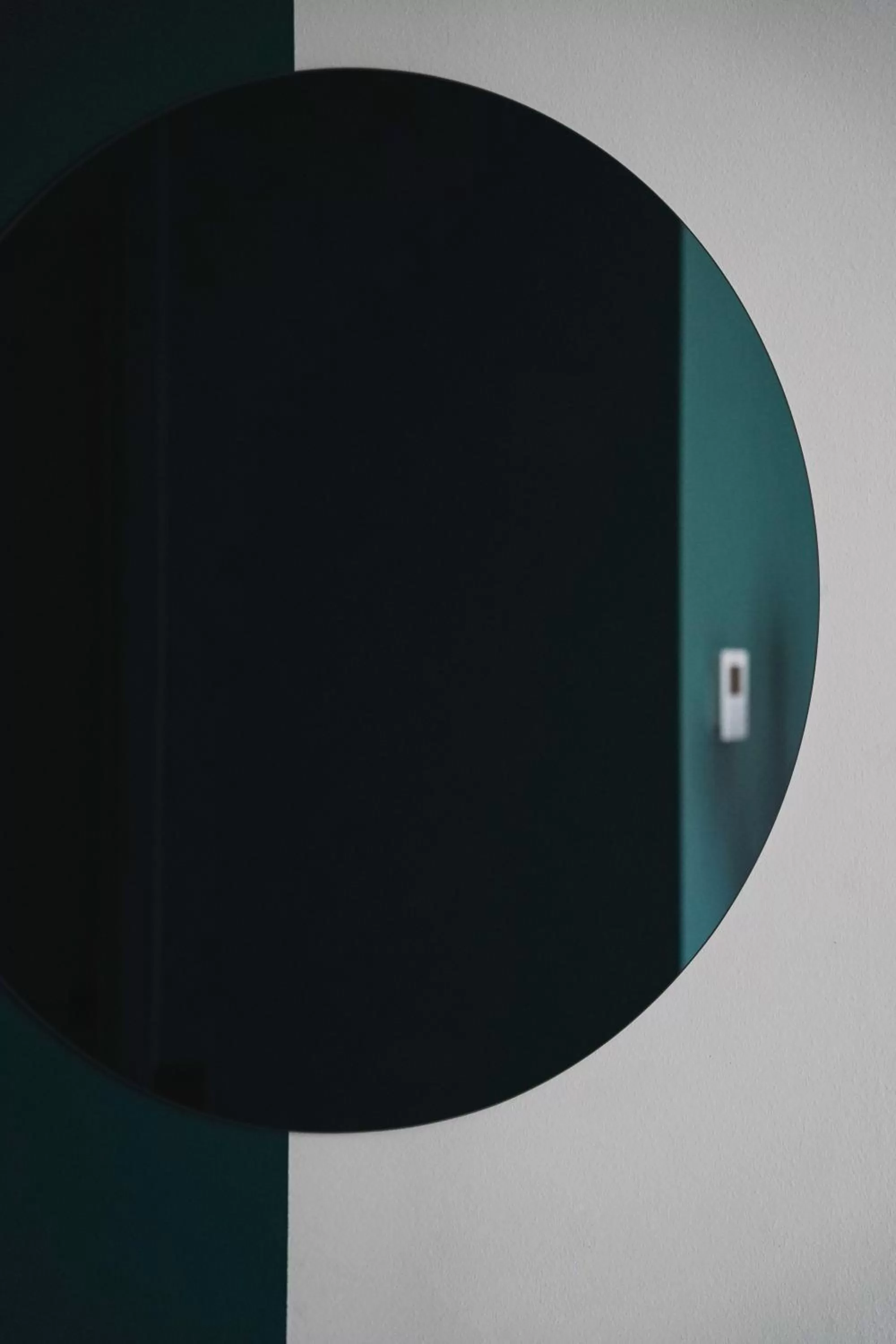 Decorative detail in About Sololaki