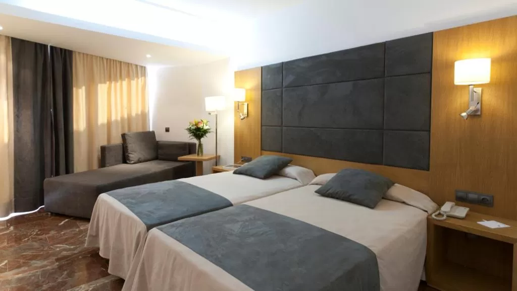 Bed in Hotel Mirador