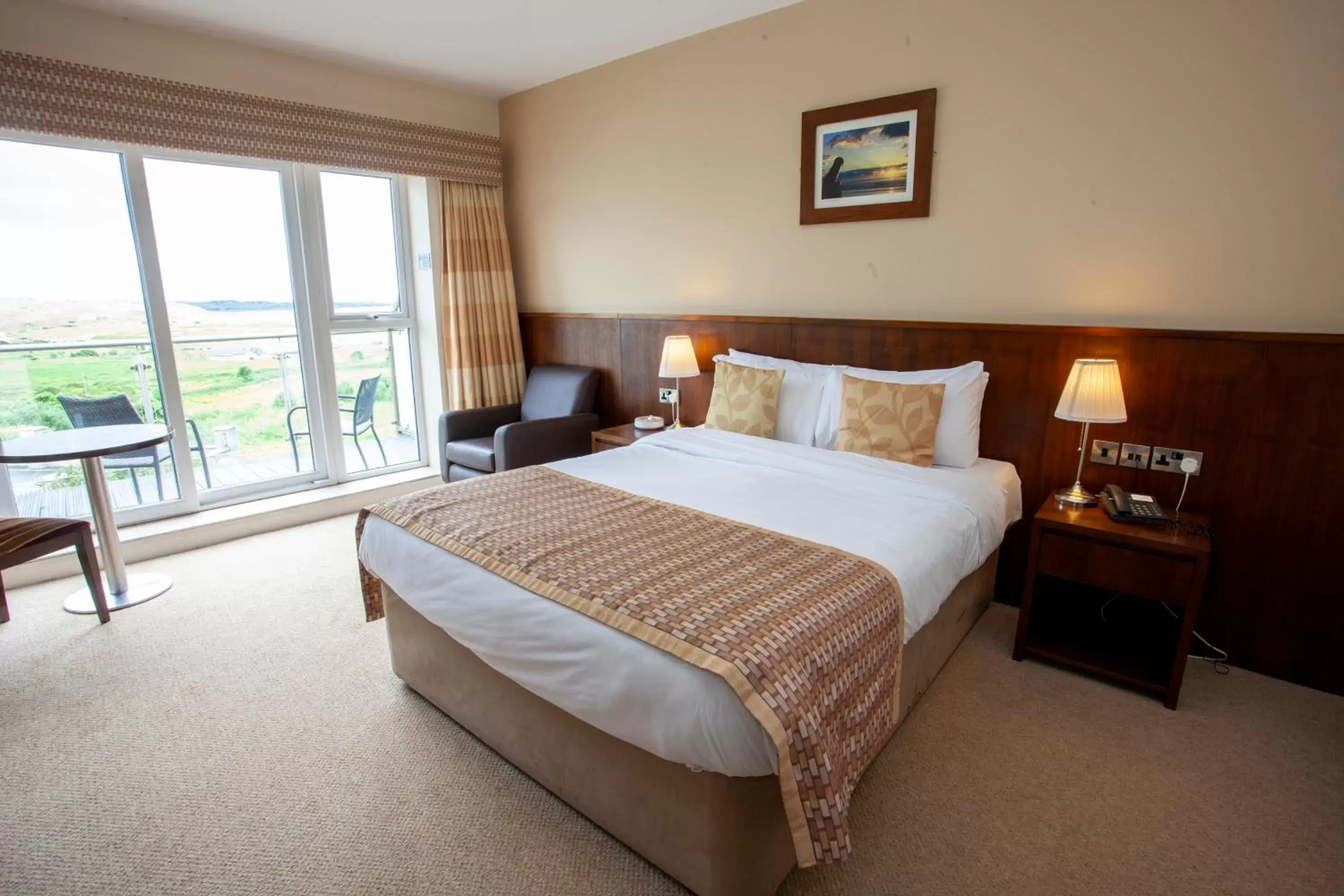 Strandhill Lodge and Suites