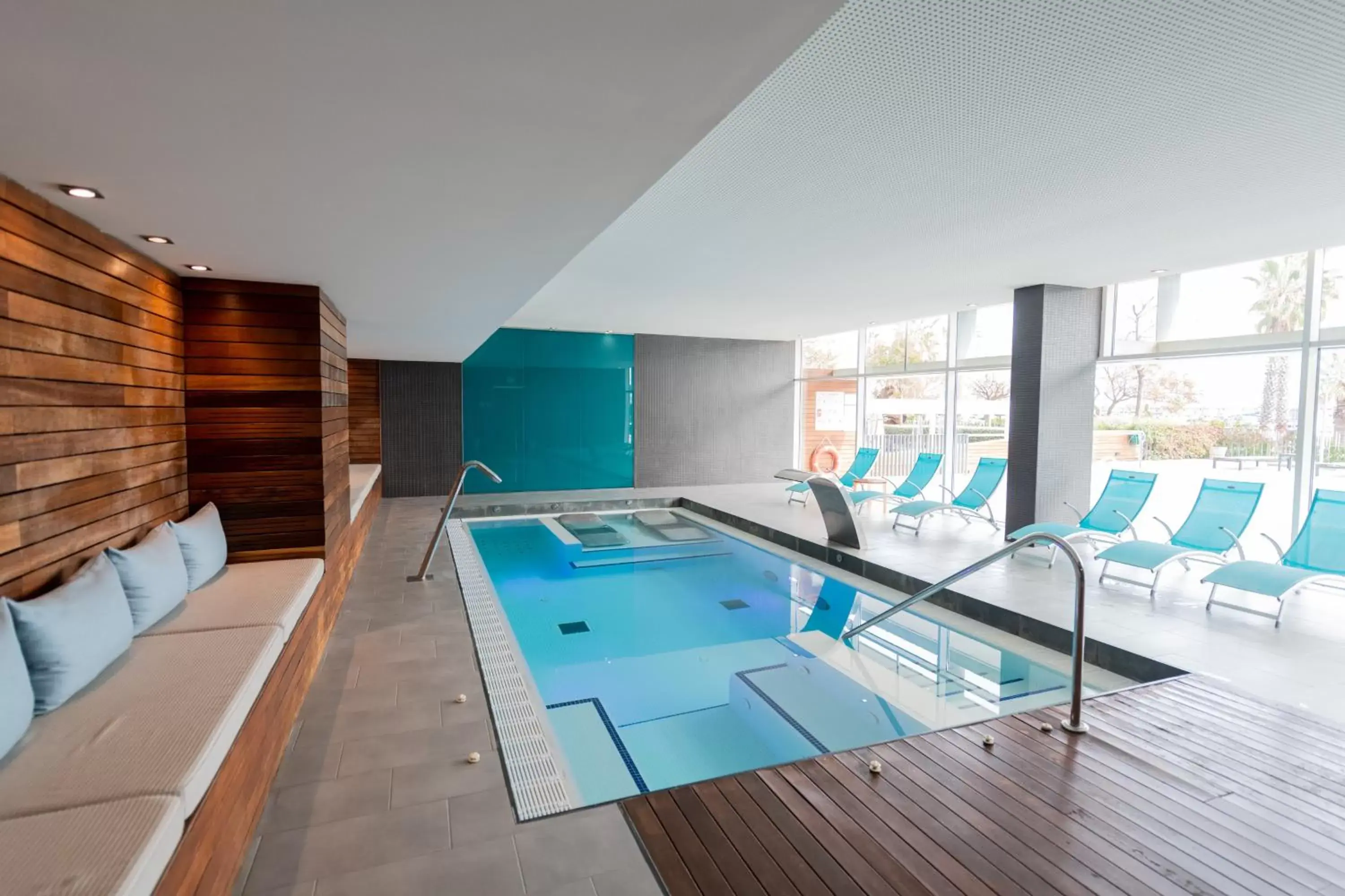 Spa and wellness centre/facilities, Swimming Pool in Atenea Port Barcelona Mataró