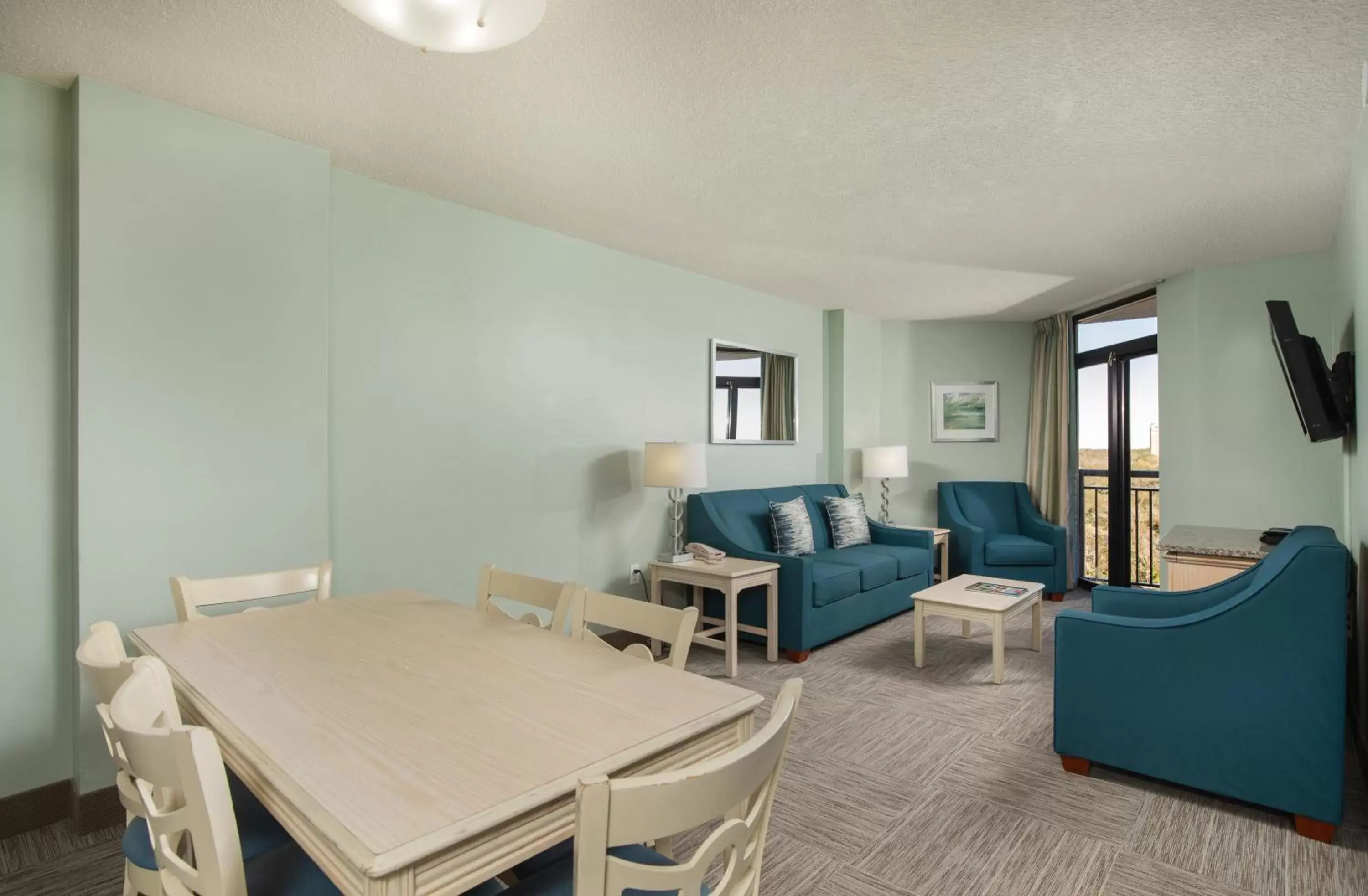 Living room, Dining Area in Grande Shores Ocean Resorts Condominiums