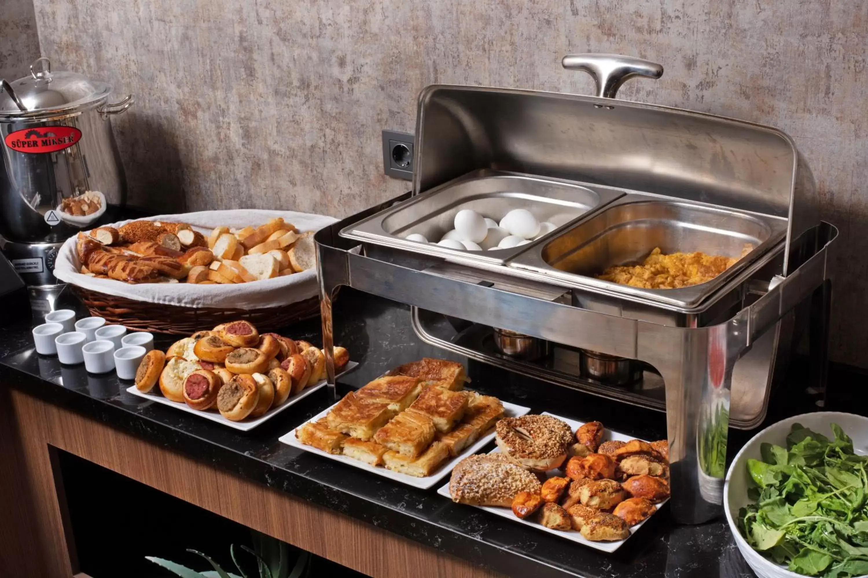 Buffet breakfast in Pianoforte by Febor Hotels&Spa Buffet breakfast in Pianoforte by Febor Hotels&Spa