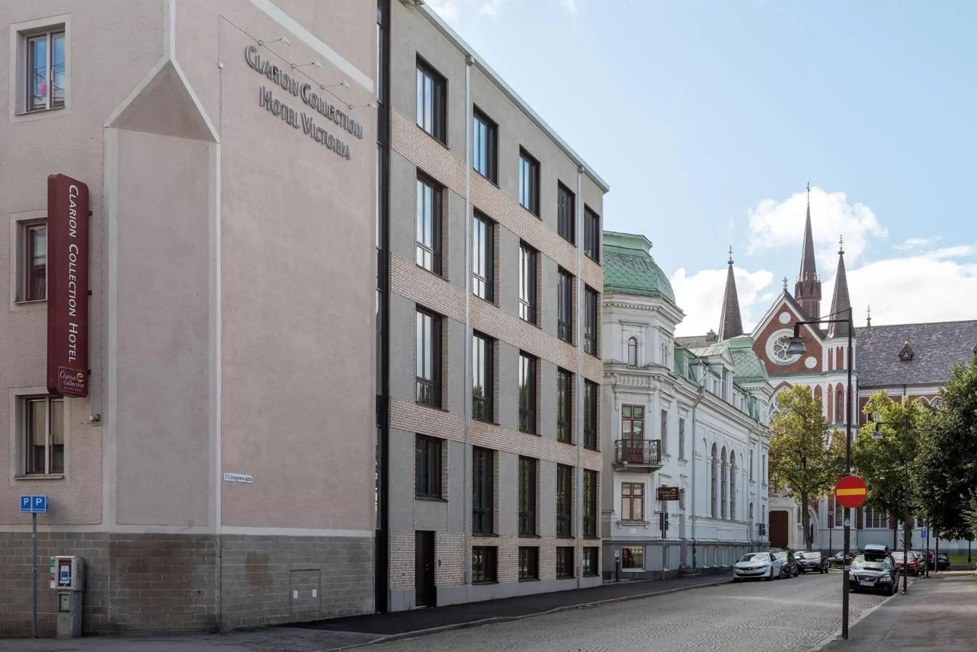 Property building in Home Hotel Victoria Property building in Home Hotel Victoria