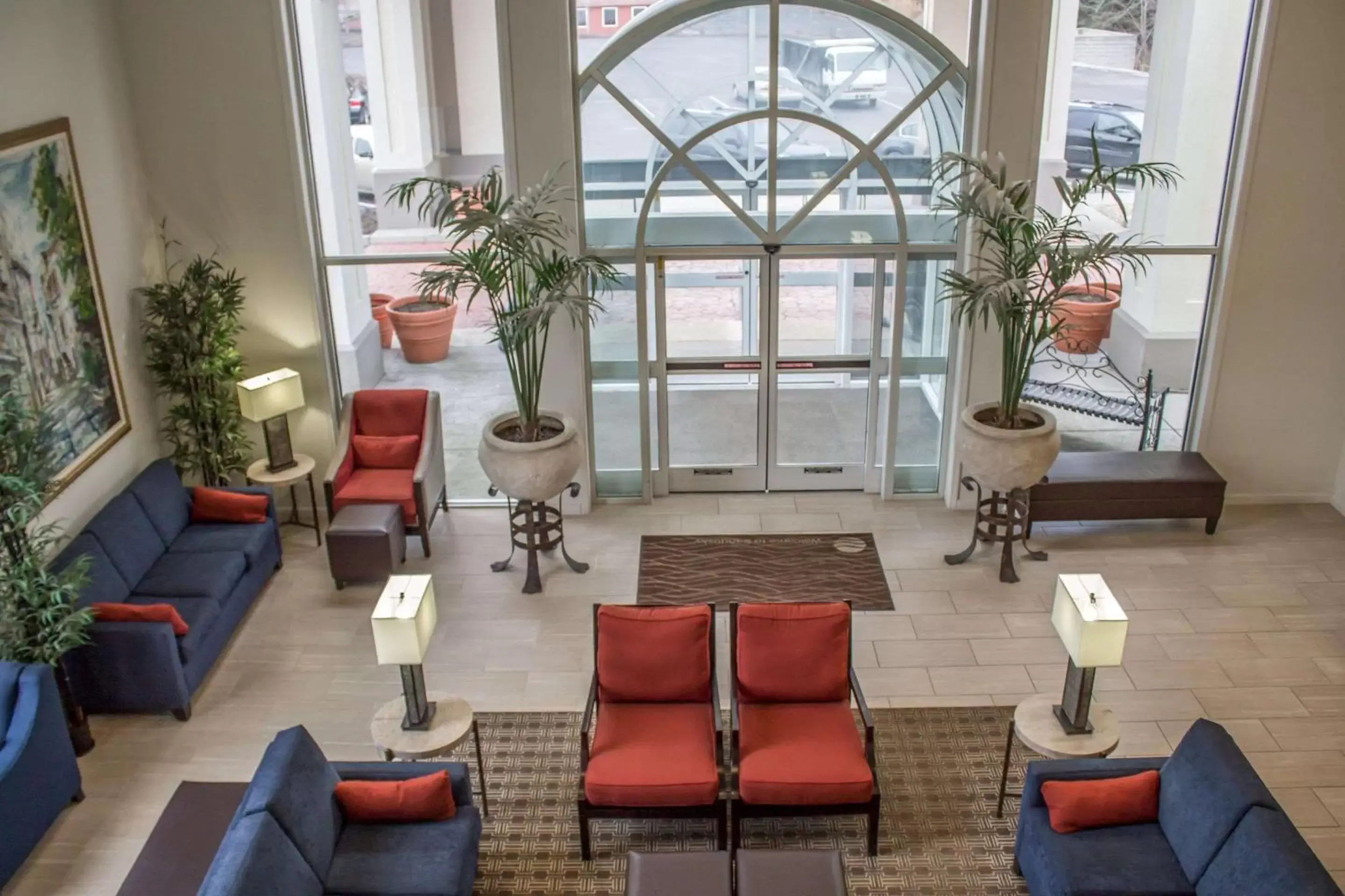 Lobby or reception, Seating Area in Comfort Inn Sandusky