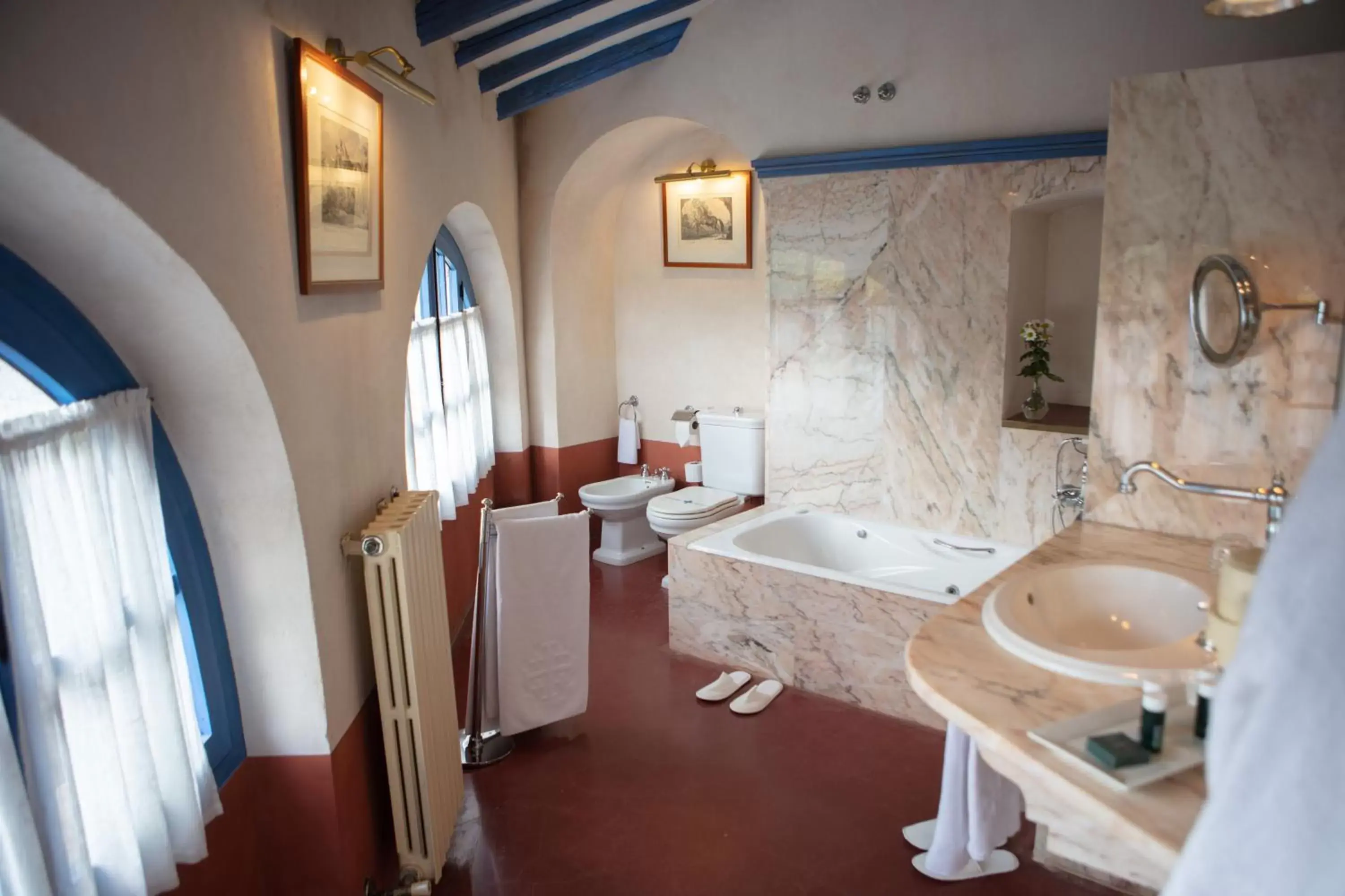 Toilet, Bathroom in Monasterio de San Francisco