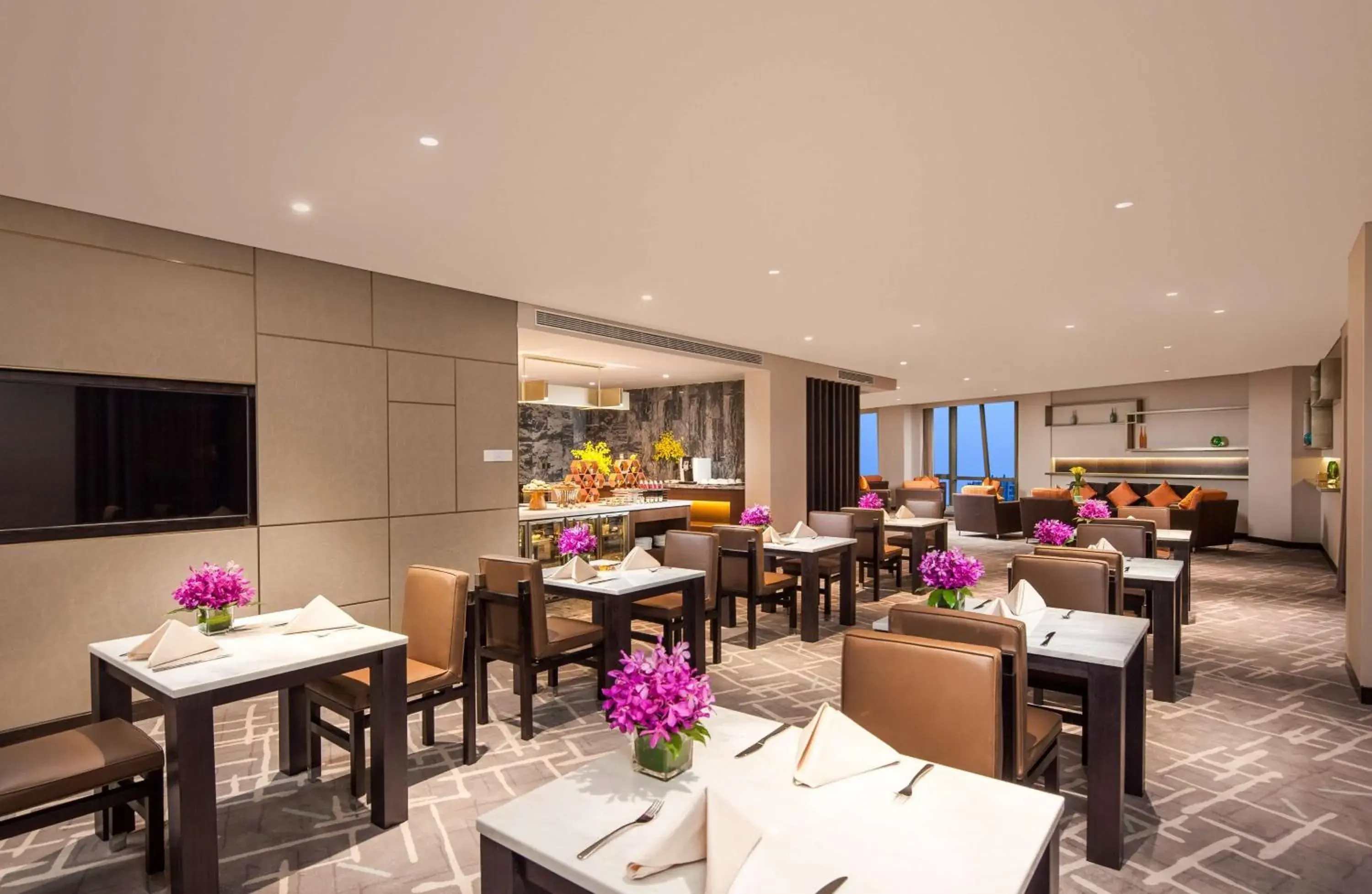 Lounge or bar, Restaurant/Places to Eat in Radisson Exhibition Center Shanghai