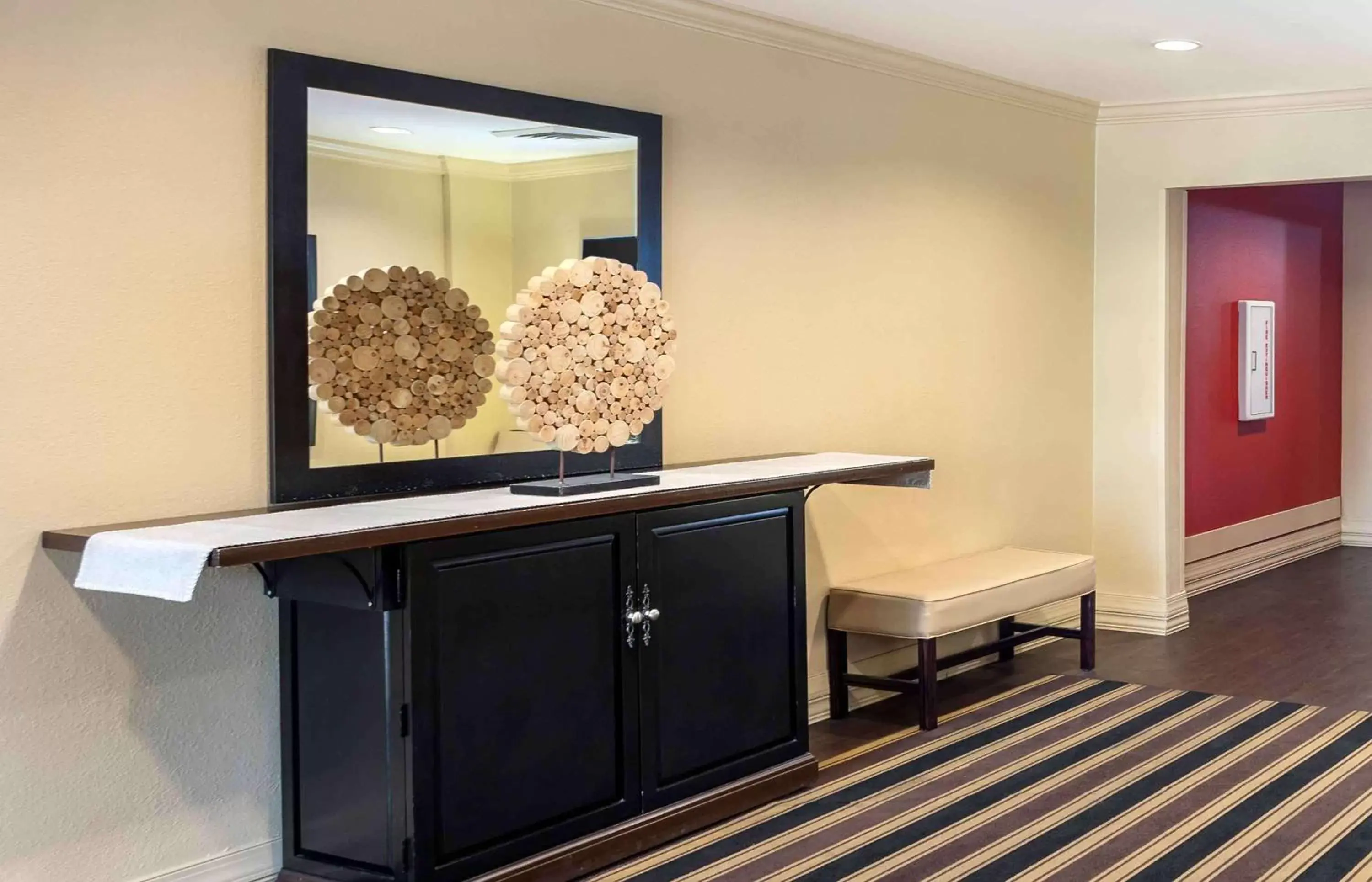 Lobby or reception in Extended Stay America Suites - Philadelphia - Mt Laurel - Pacilli Place