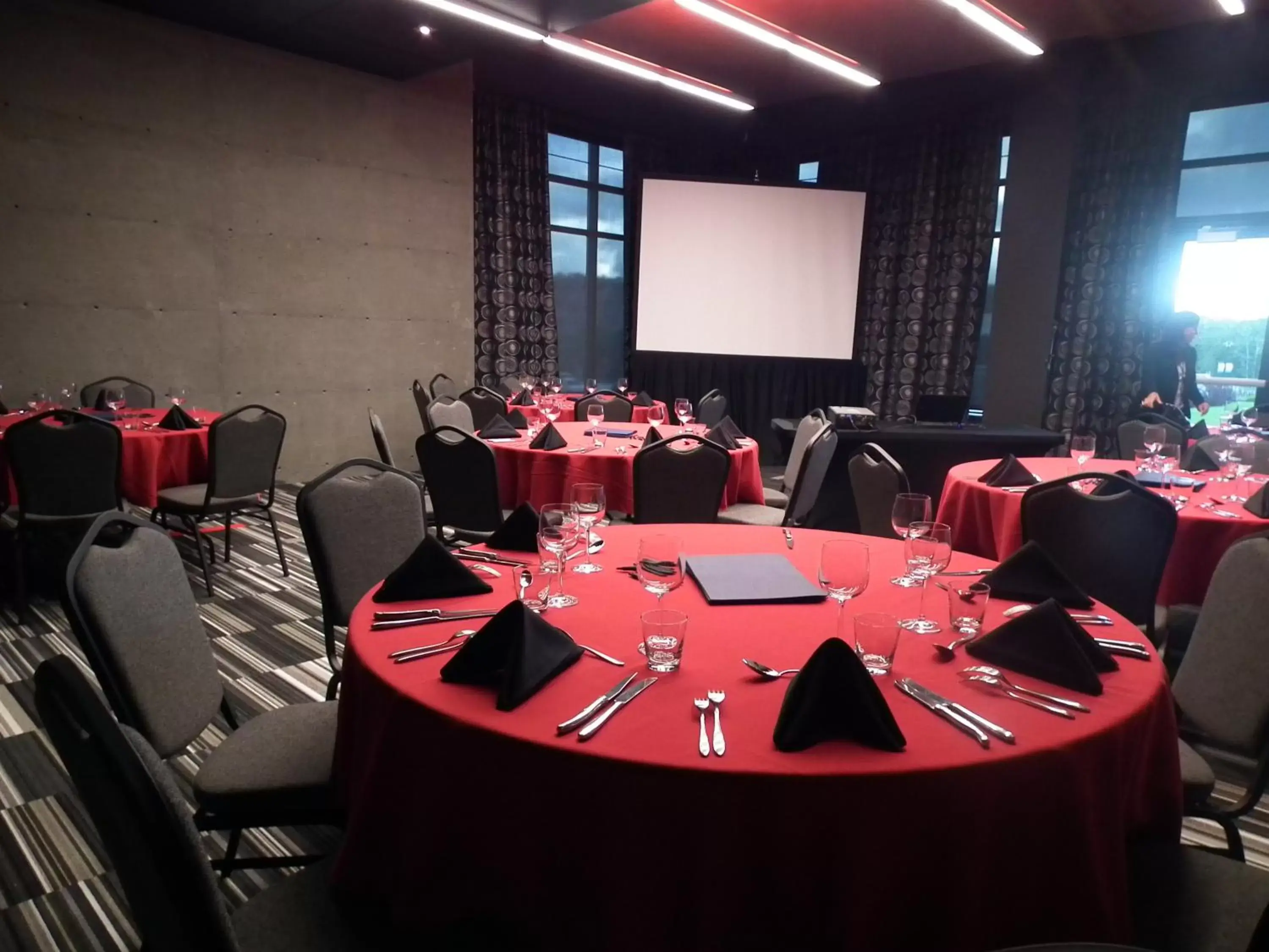 Banquet/Function facilities in Grand Times Hotel Sherbrooke