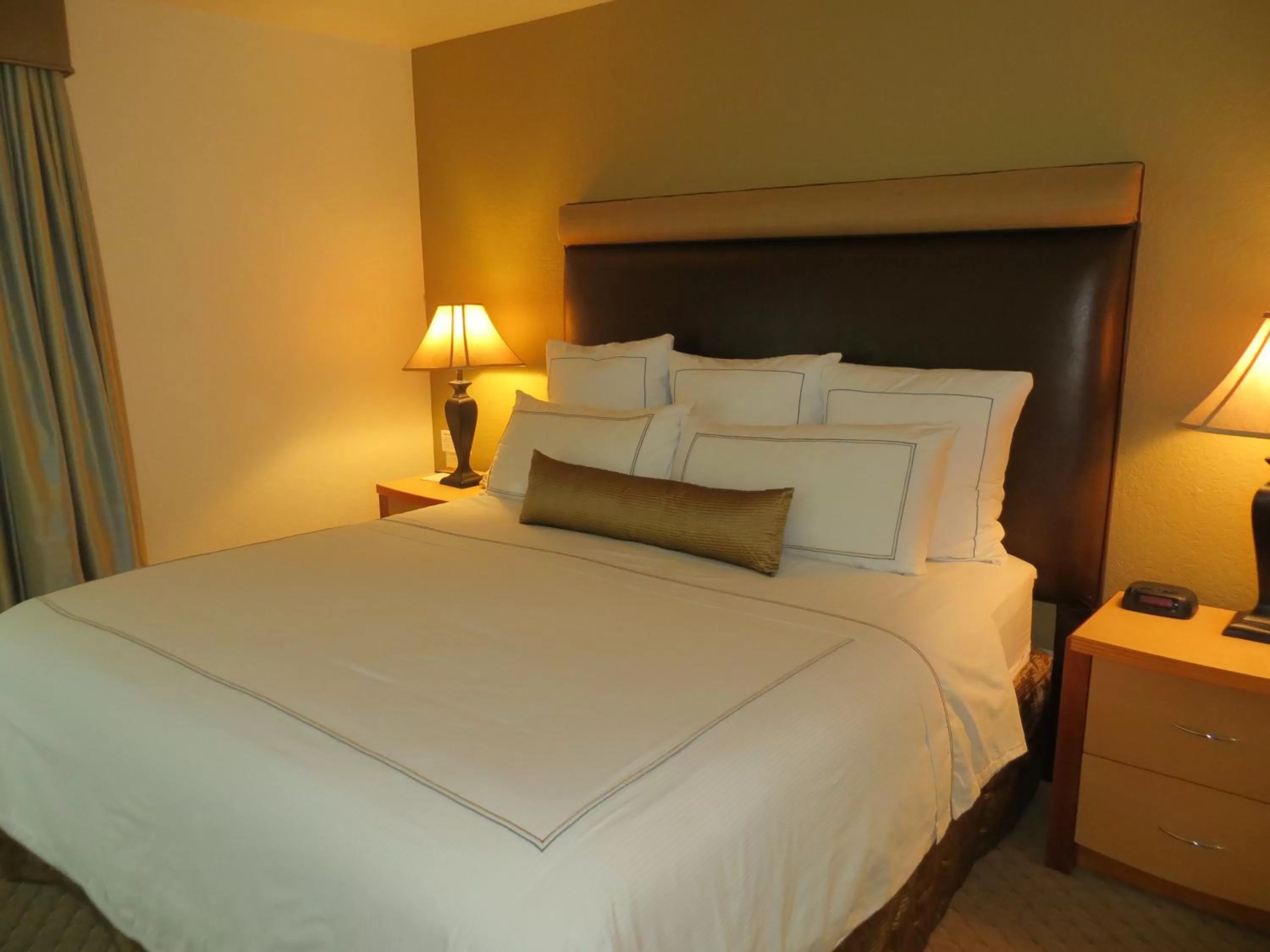 Two-Bedroom Suite in Desert Breezes Resort