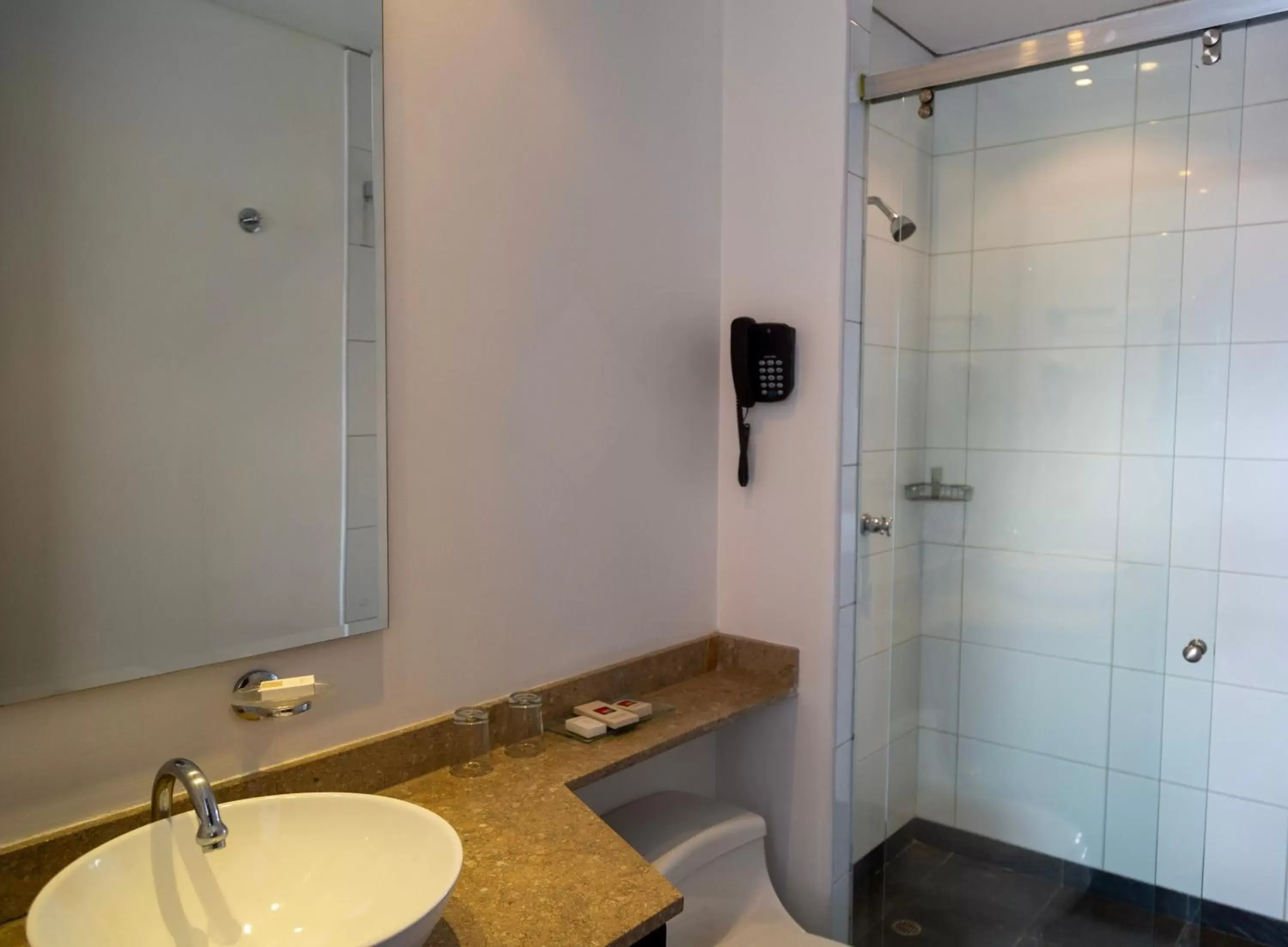 Shower, Bathroom in Hotel 104 Art Suites