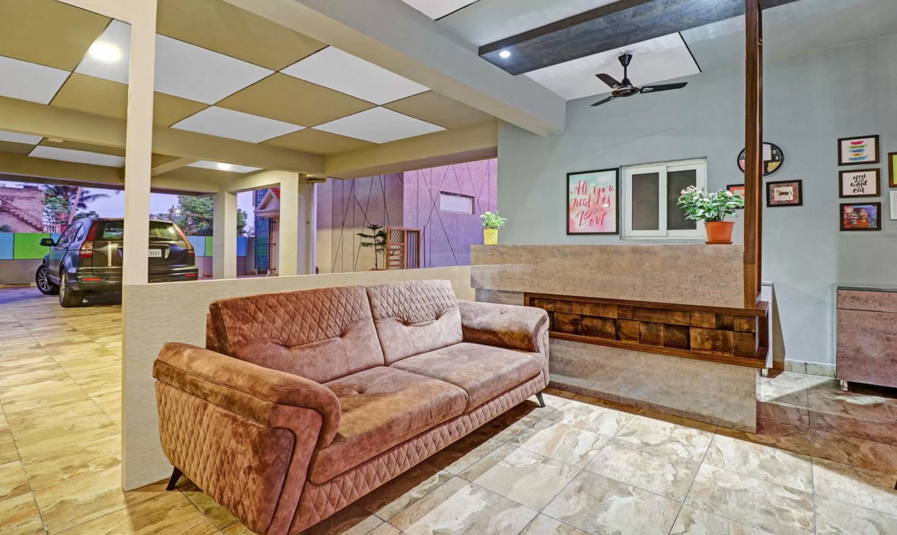 Seating area in Treebo Seabreeze Comforts