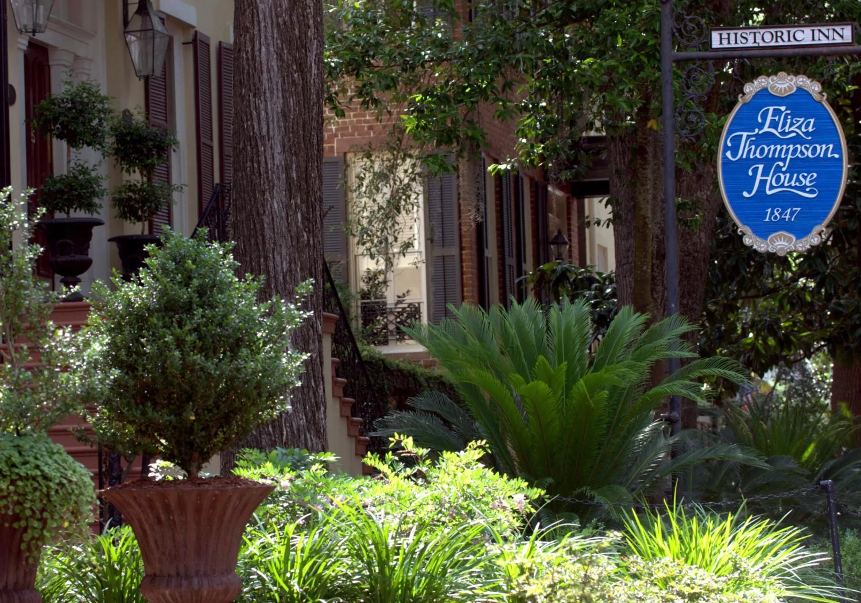 Facade/entrance in Eliza Thompson House, Historic Inns of Savannah Collection