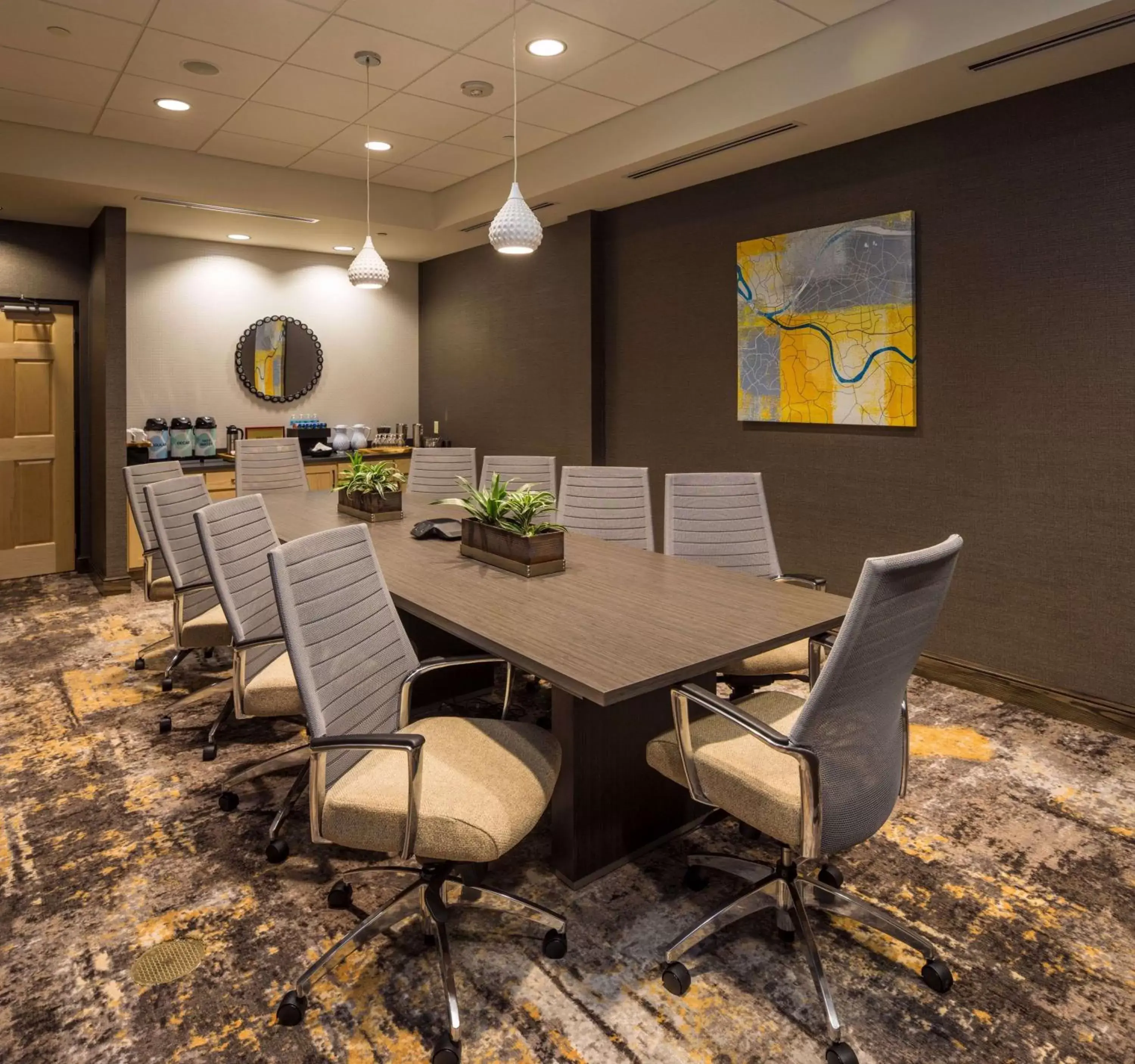 Meeting/conference room in Hilton Garden Inn Pittsburgh Airport