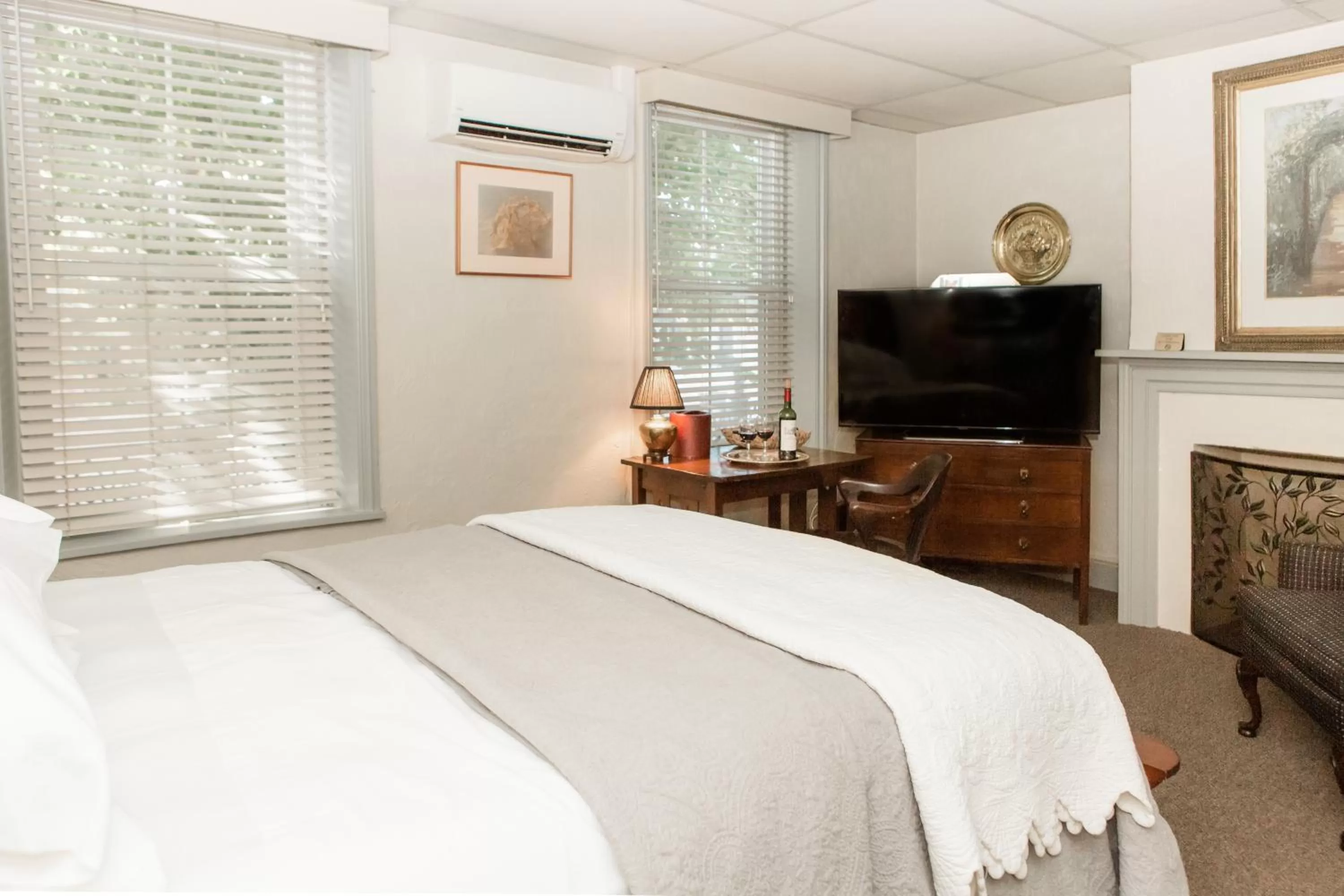 James Buchanan Hotel, Trademark Collection by Wyndham