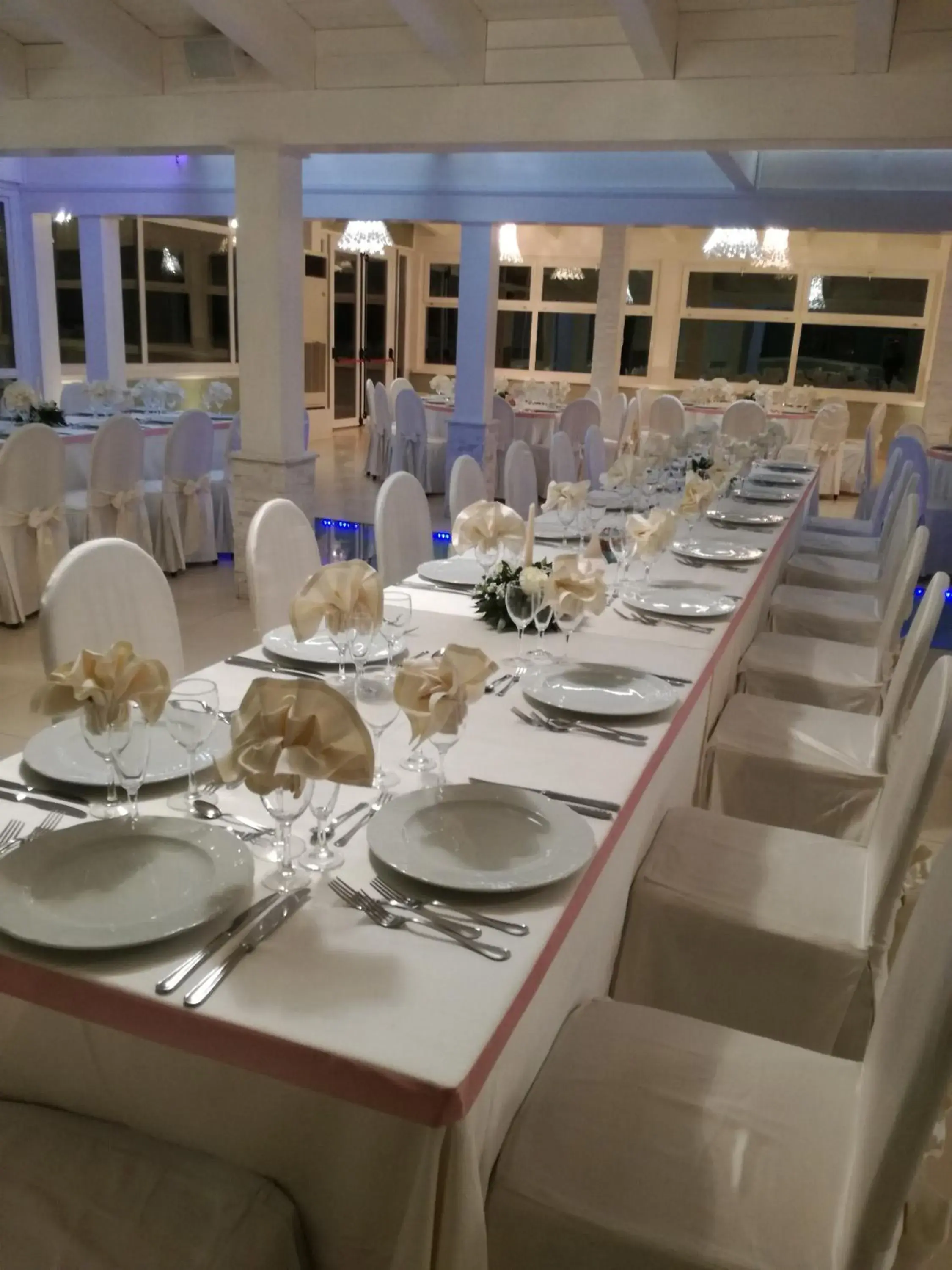 Banquet/Function facilities, Restaurant/Places to Eat in FILIPPONE HOTEL&RISTORANTE