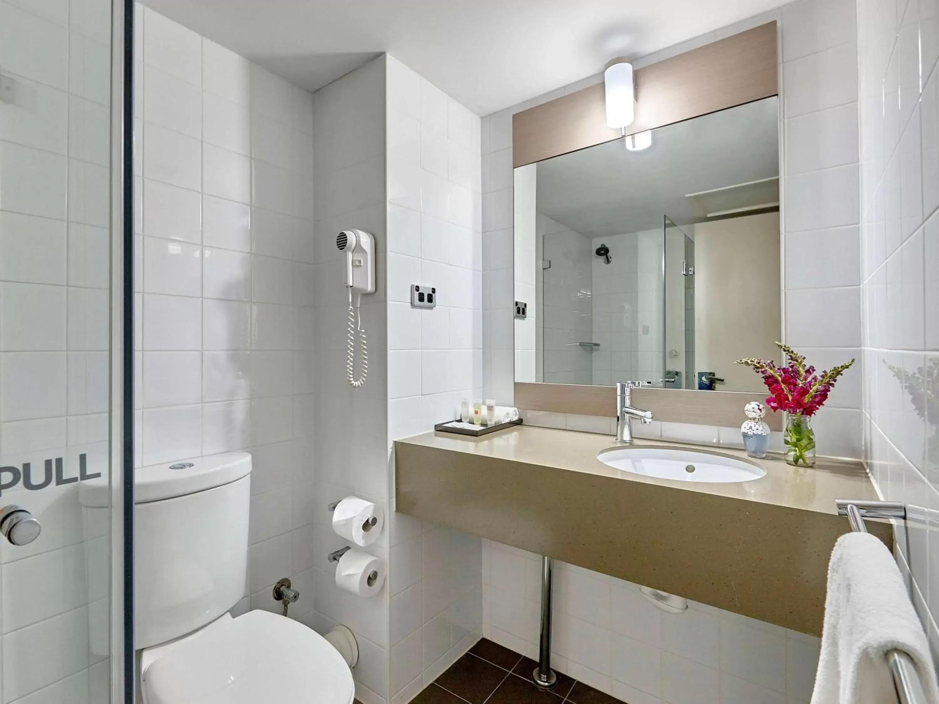 Photo of the whole room, Bathroom in ibis Perth