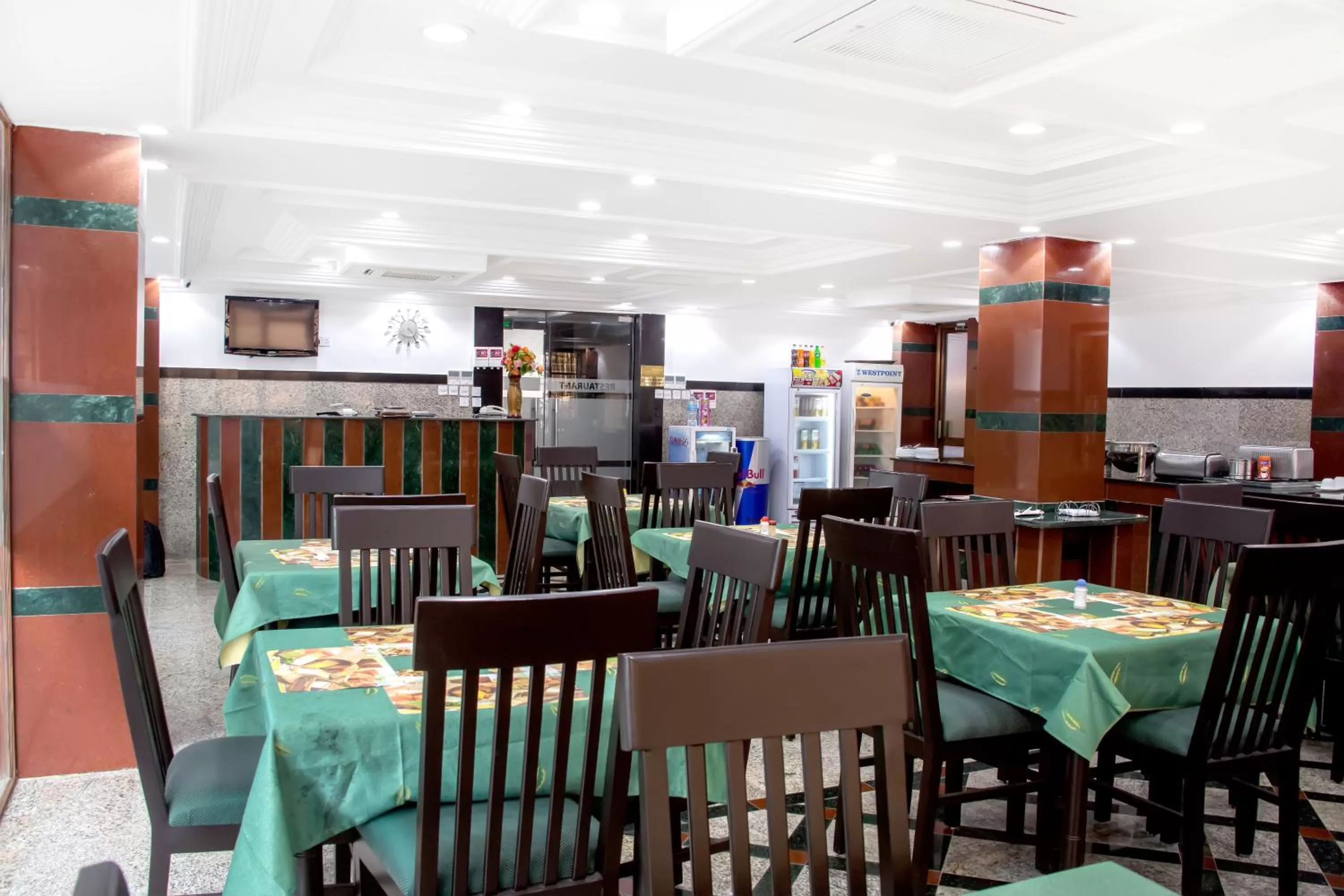 Restaurant/places to eat in Sleep Inn Hotel - Kariakoo