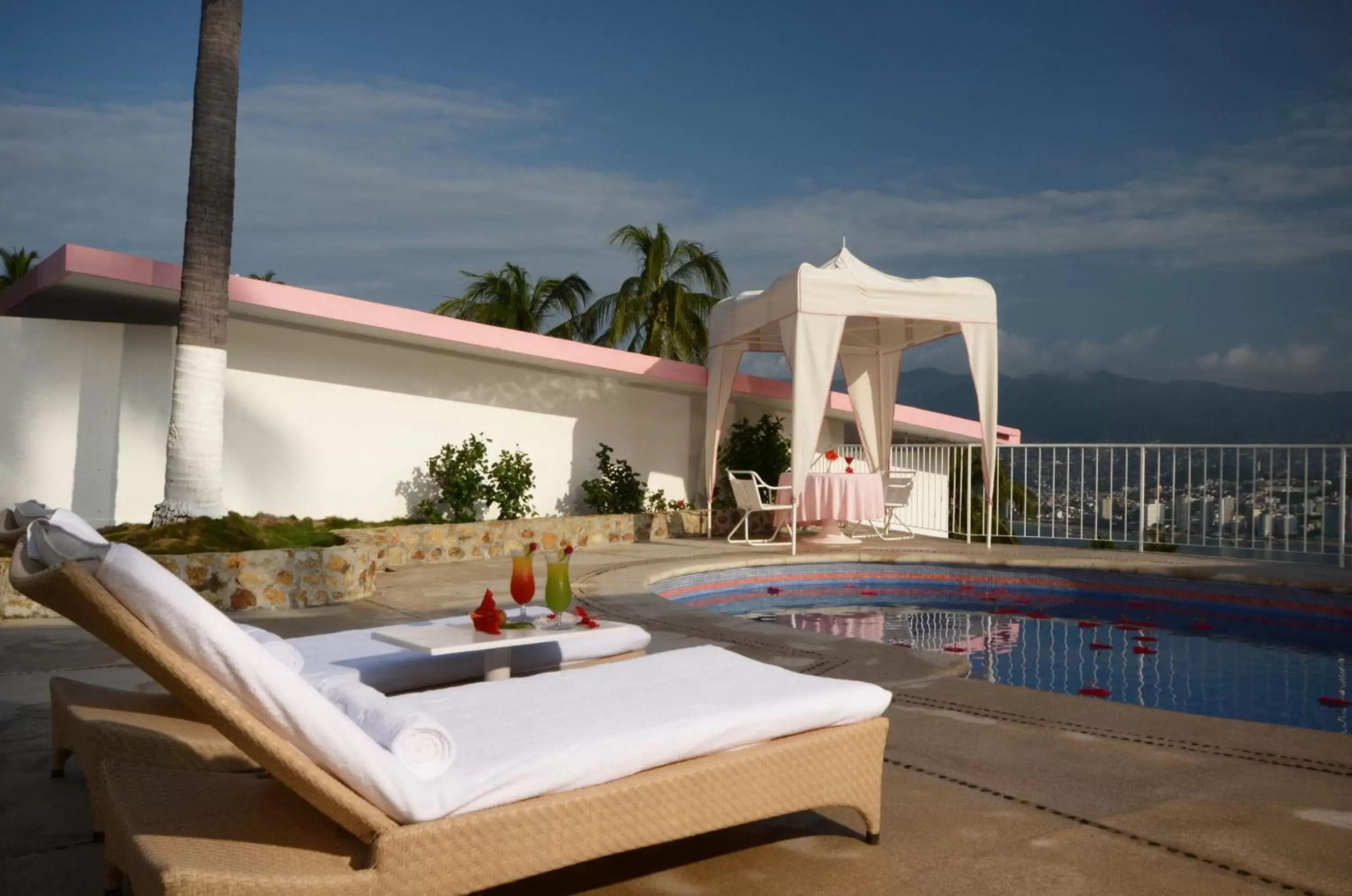 View (from property/room), Swimming Pool in Las Brisas Acapulco