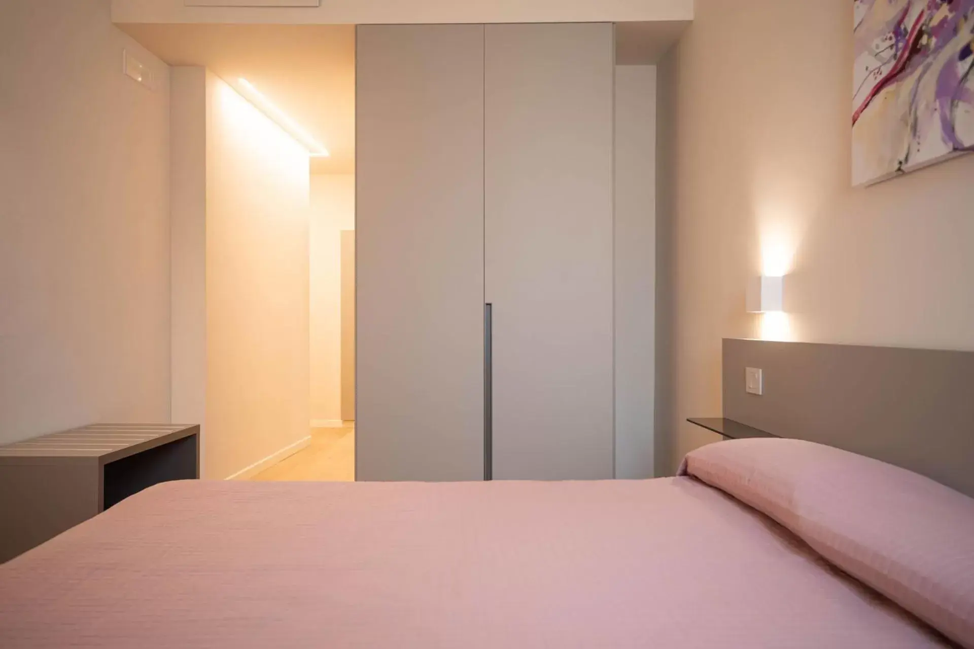 wardrobe, Bed in Maison Calcirelli rooms