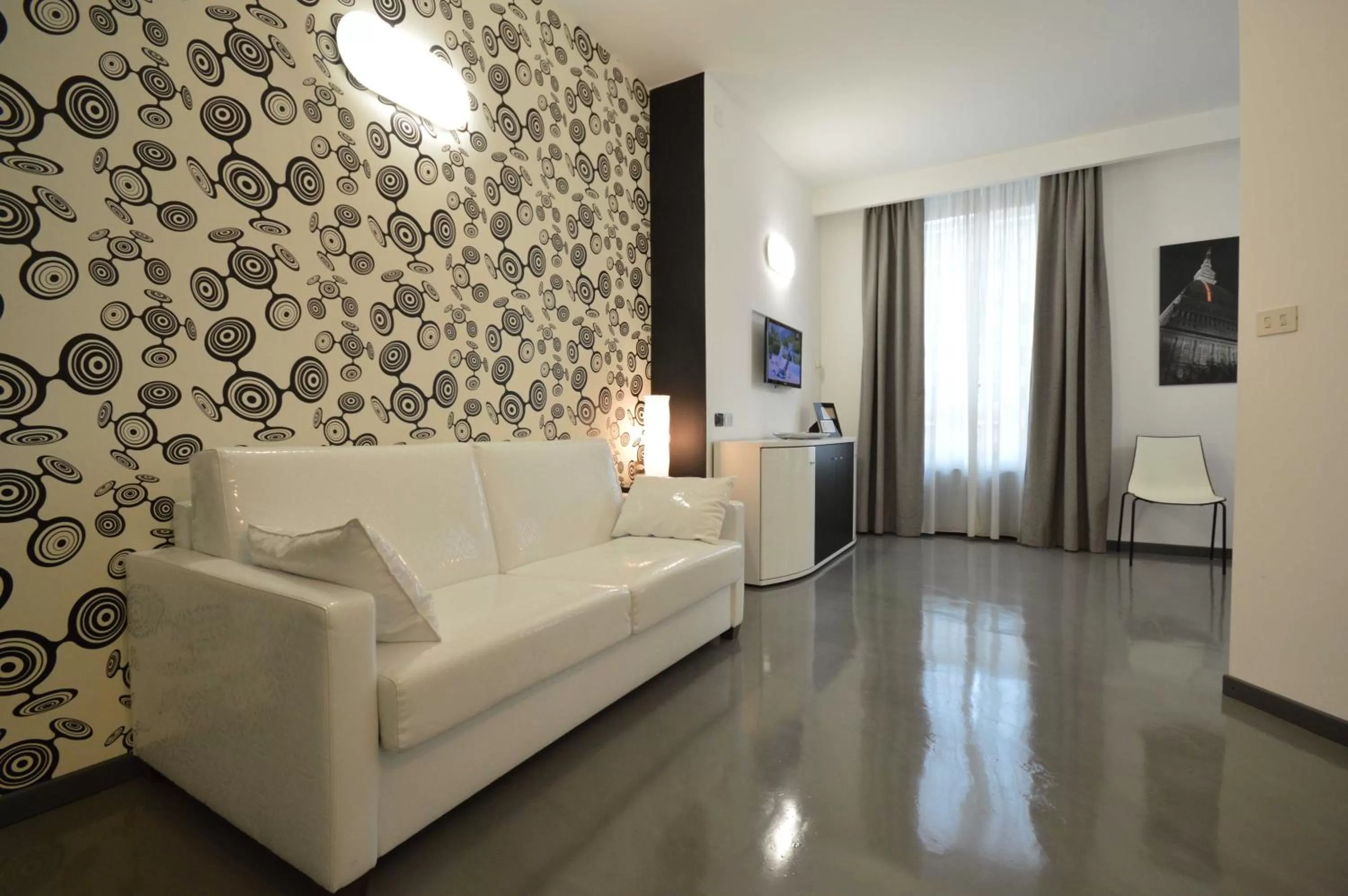 Seating area, Bed in Residence Star