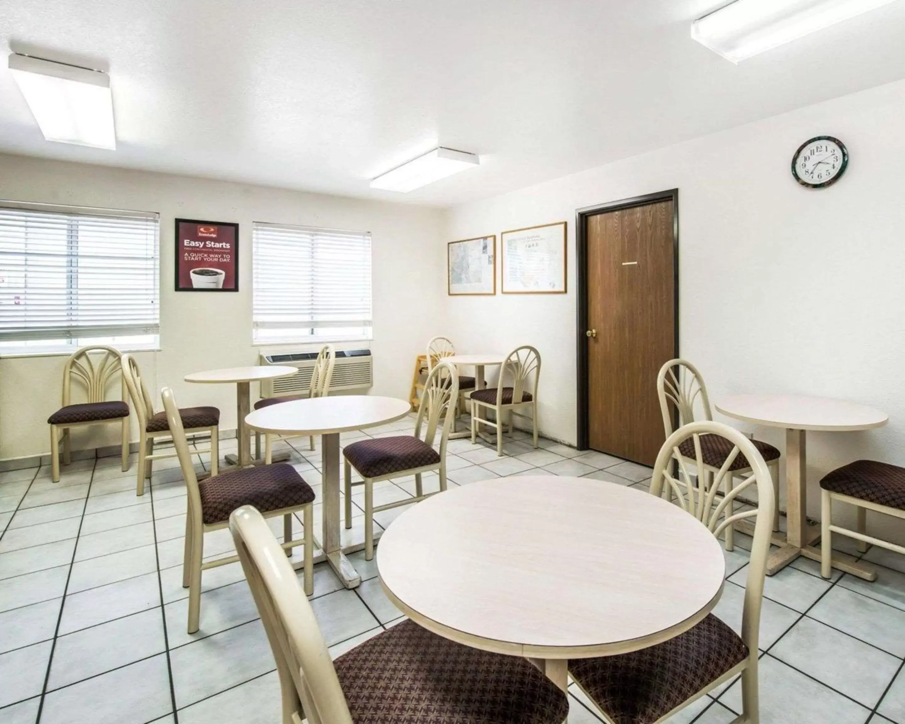 Restaurant/Places to Eat in Econo Lodge Canon City