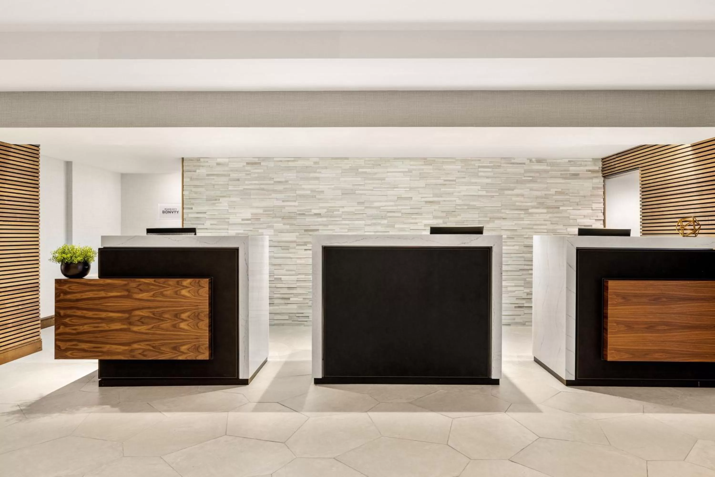 Lobby or reception in Omaha Marriott