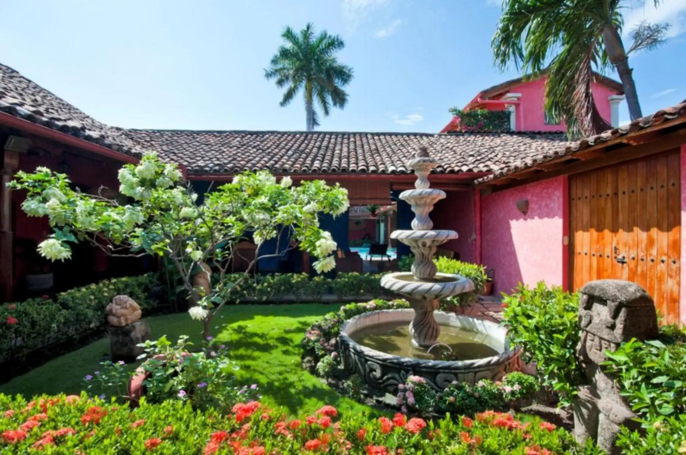 Garden, Property Building in Hotel Casa del Consulado