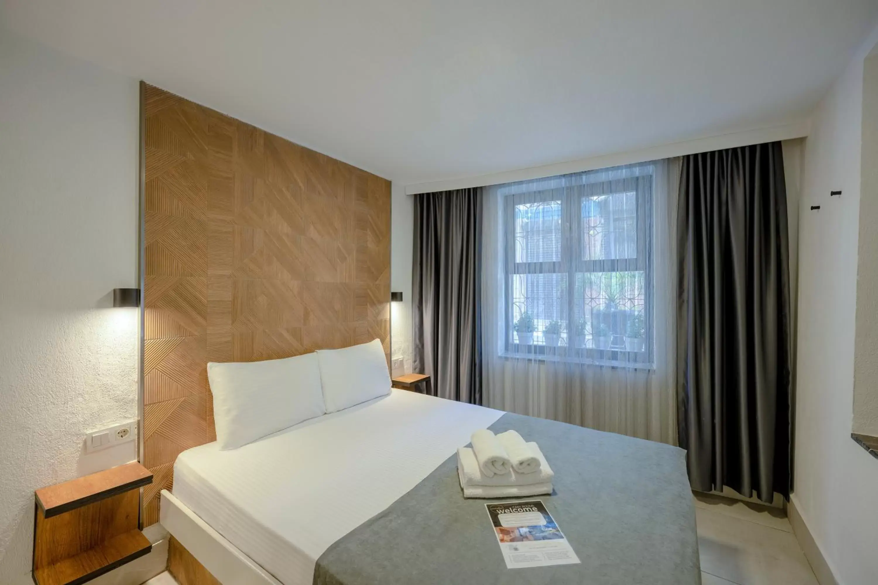 Bedroom, Bed in The Easy Rooms Terrace Bedroom, Bed in The Easy Rooms Terrace