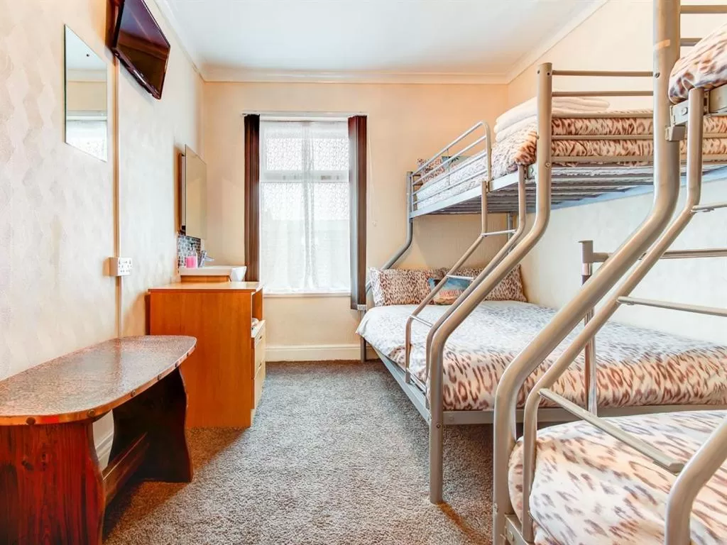 Bedroom, Bed in Thistle Dhu Guest House