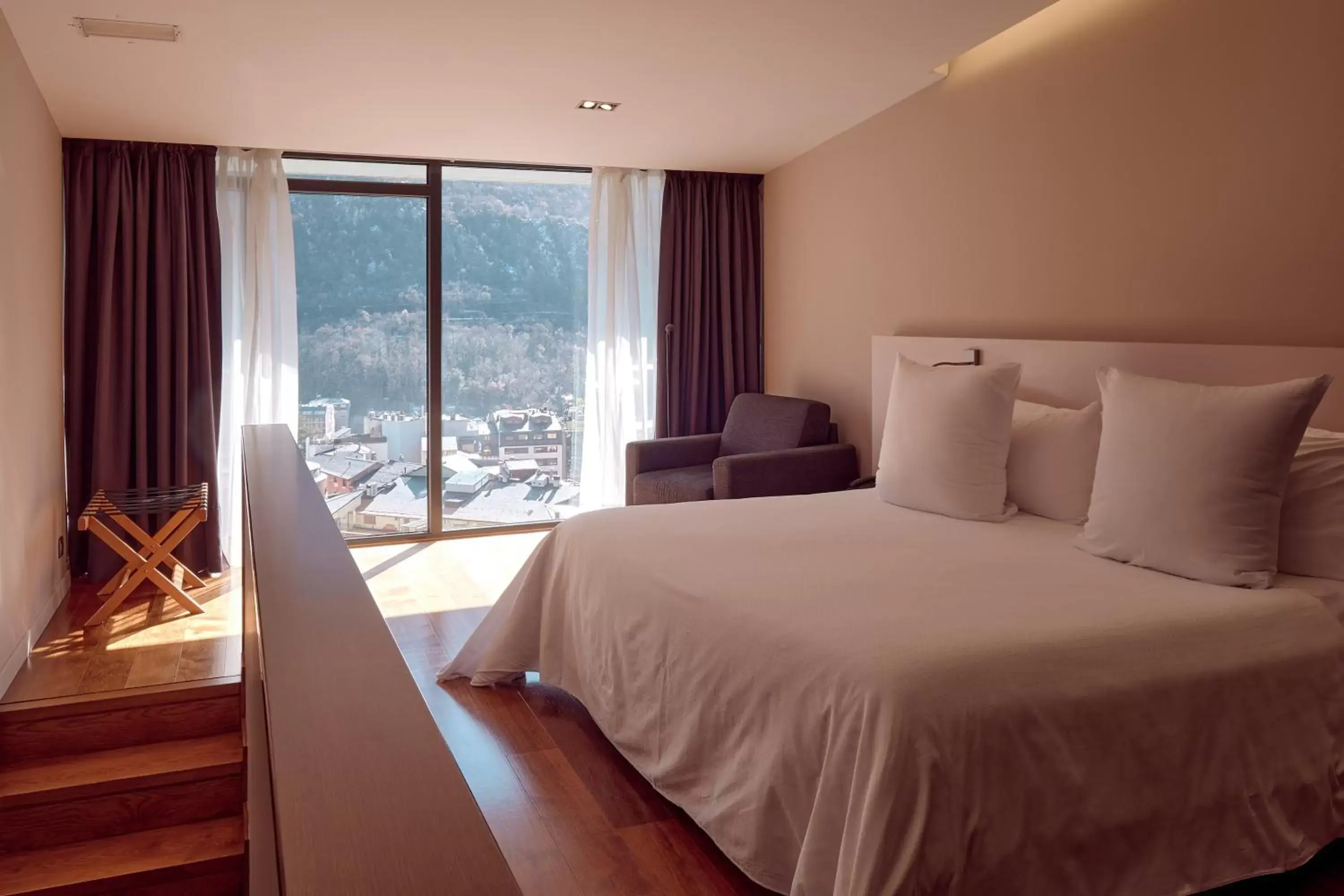 Bedroom, Bed in Andorra Park Hotel