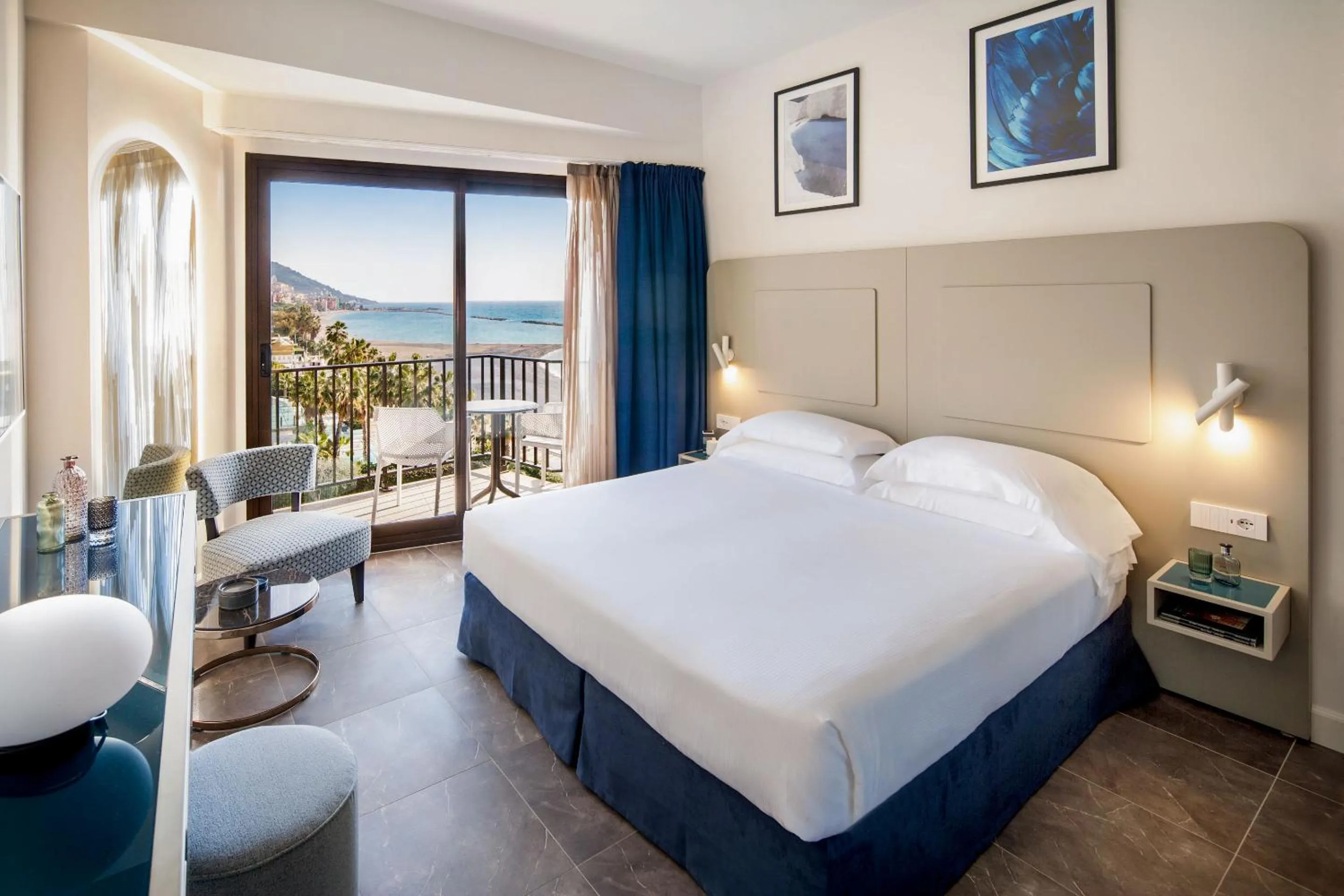 Prestige Double Room with Balcony  and Partial Sea View in Grand Hotel Diana Majestic
